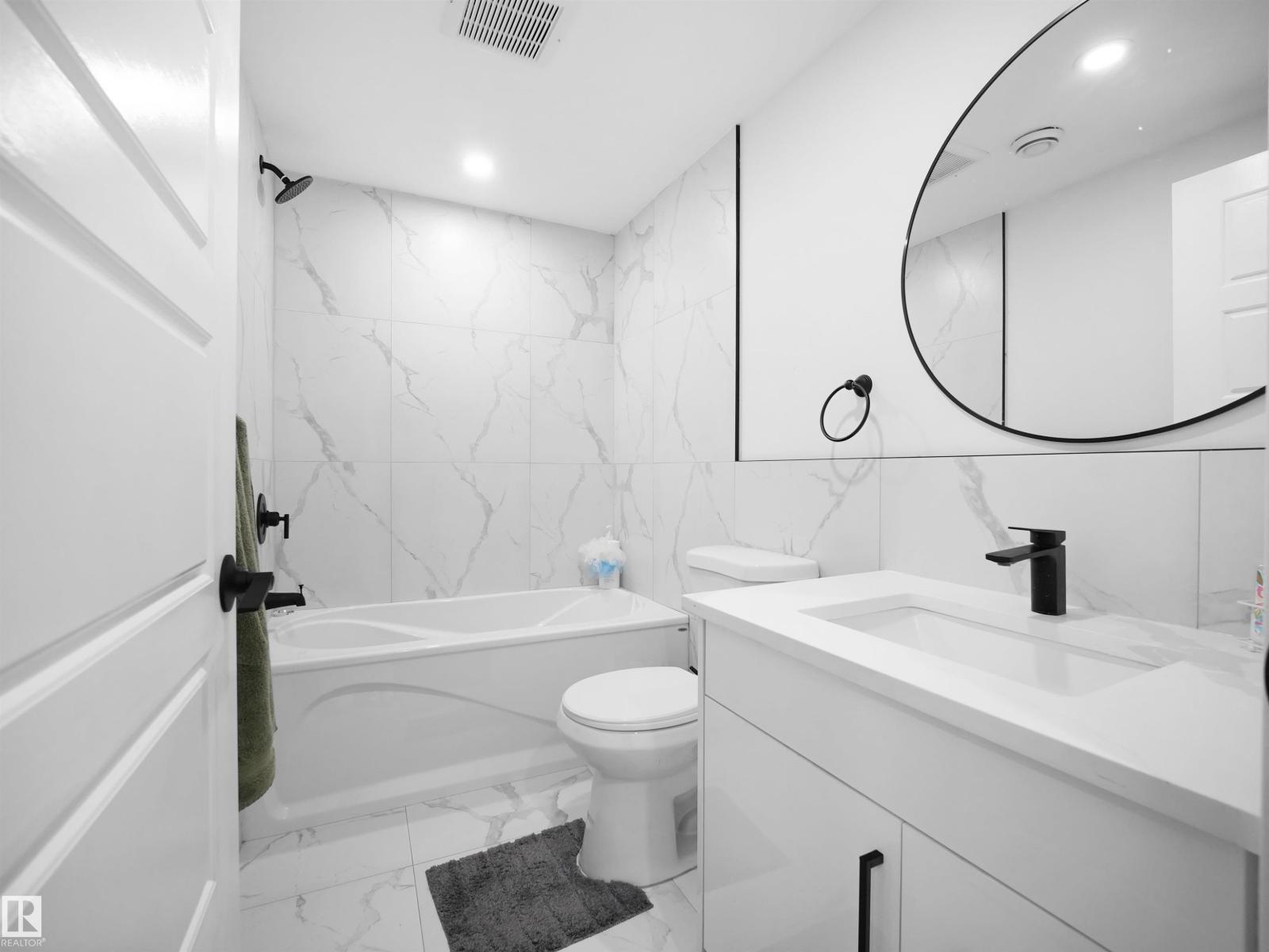 19066 20a Av Nw Property Photo 11