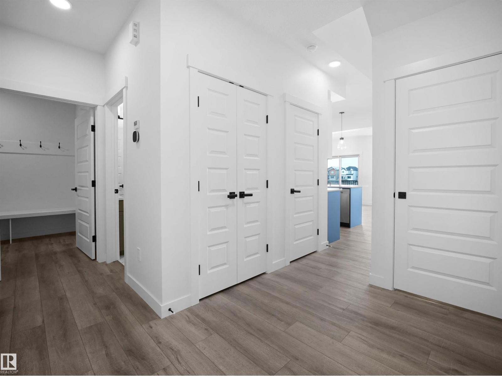 19066 20a Av Nw Property Photo 16
