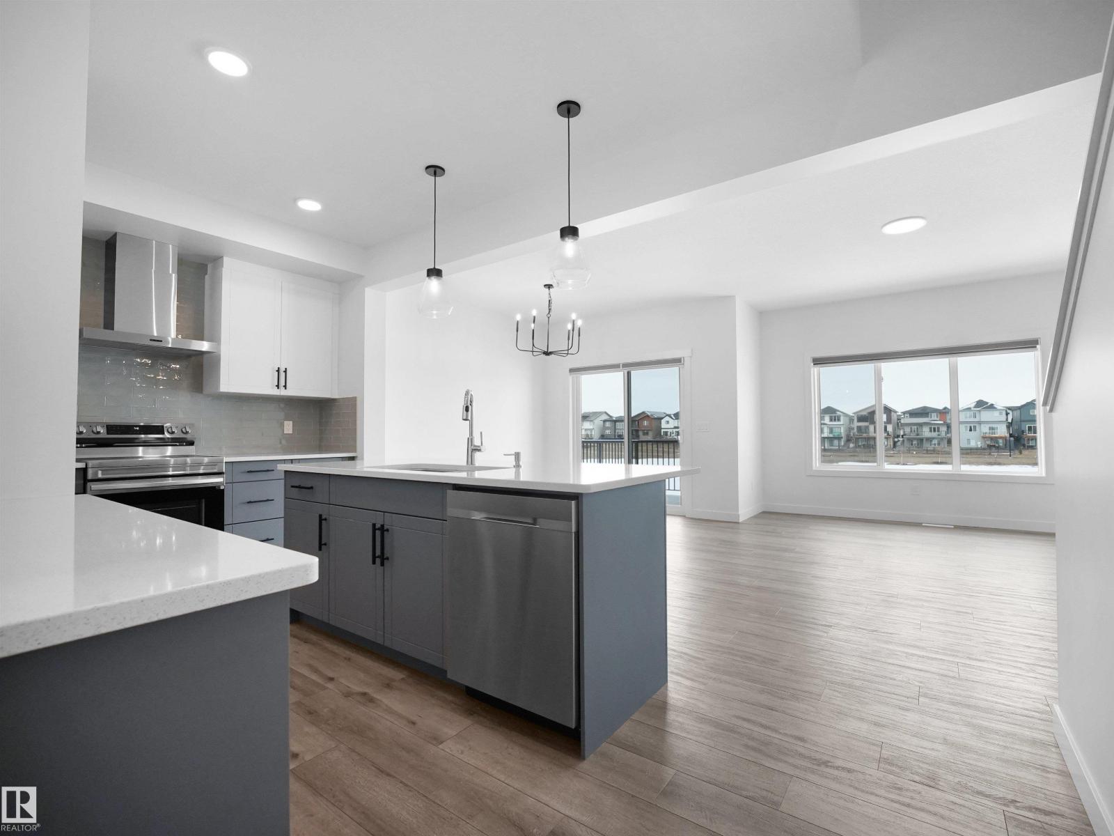 19066 20a Av Nw Property Photo 17