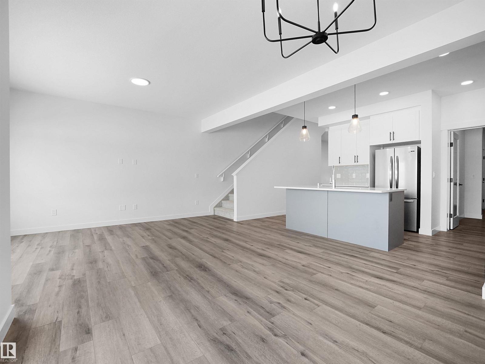 19066 20a Av Nw Property Photo 24