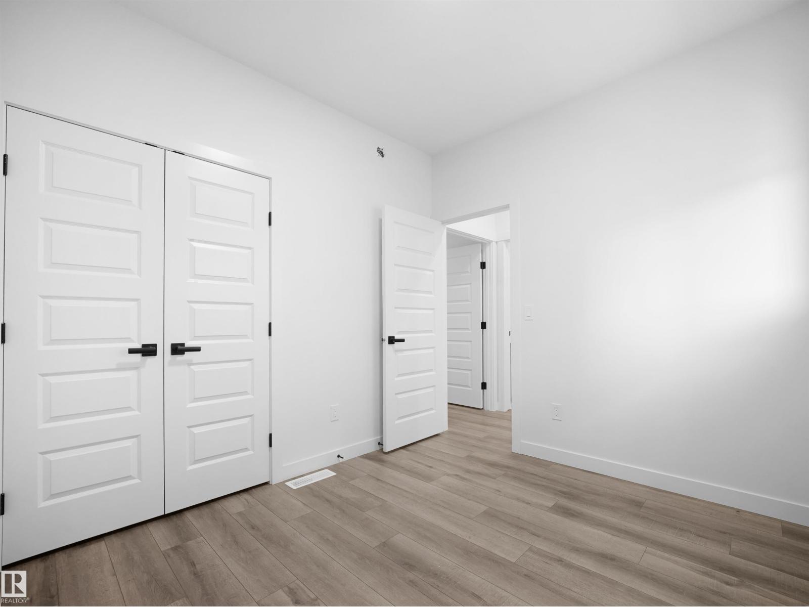 19066 20a Av Nw Property Photo 29