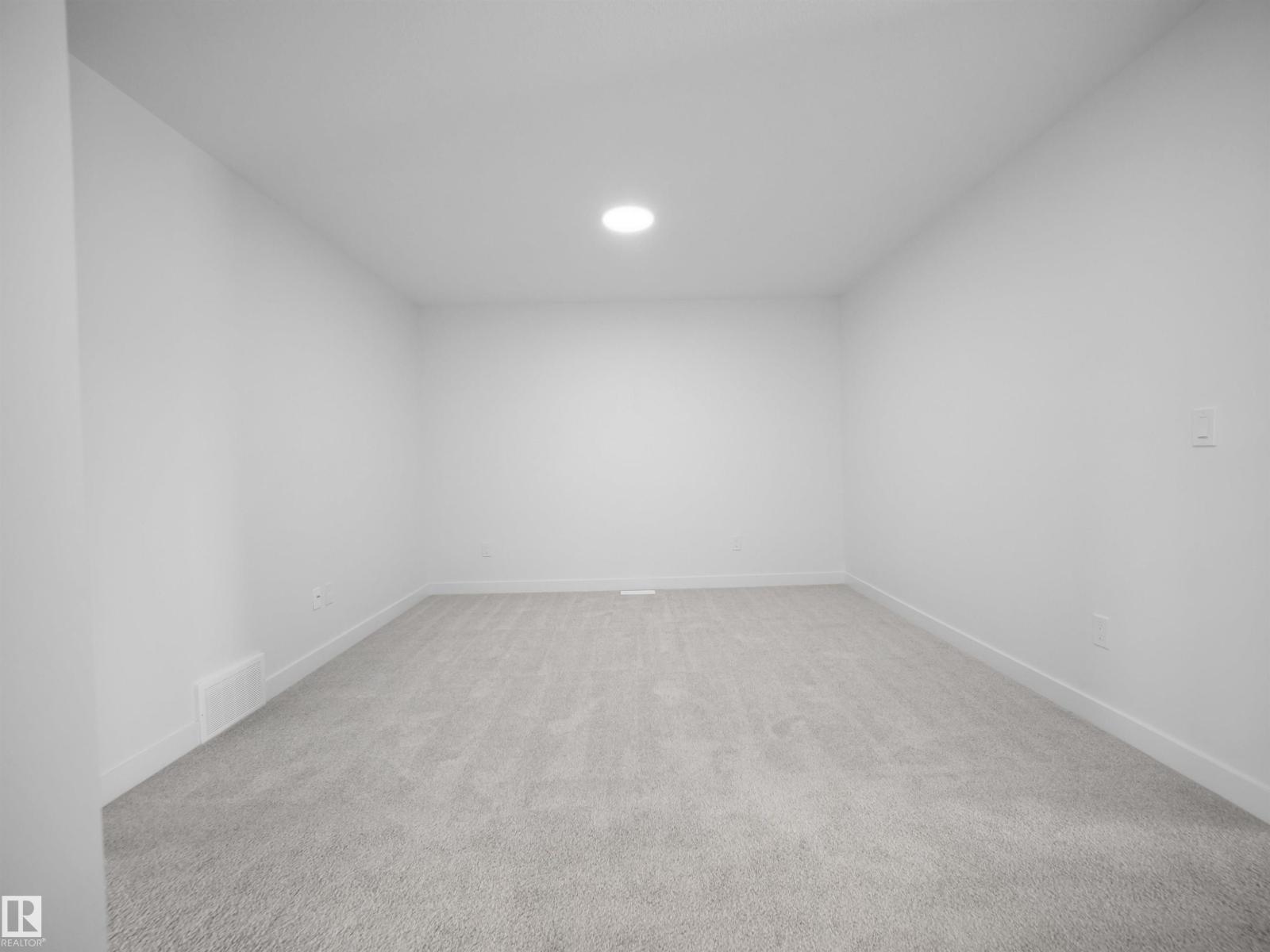 19066 20a Av Nw Property Photo 37