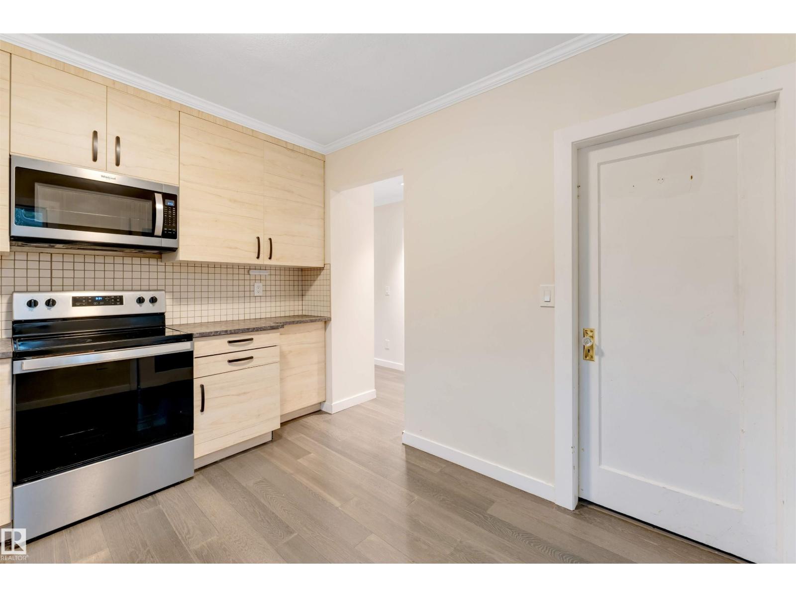 12105 87 St Nw Property Photo 15