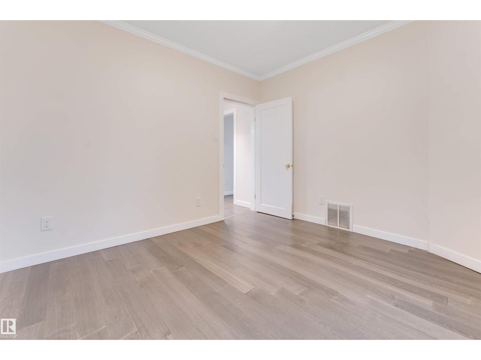 12105 87 St Nw Property Photo 17