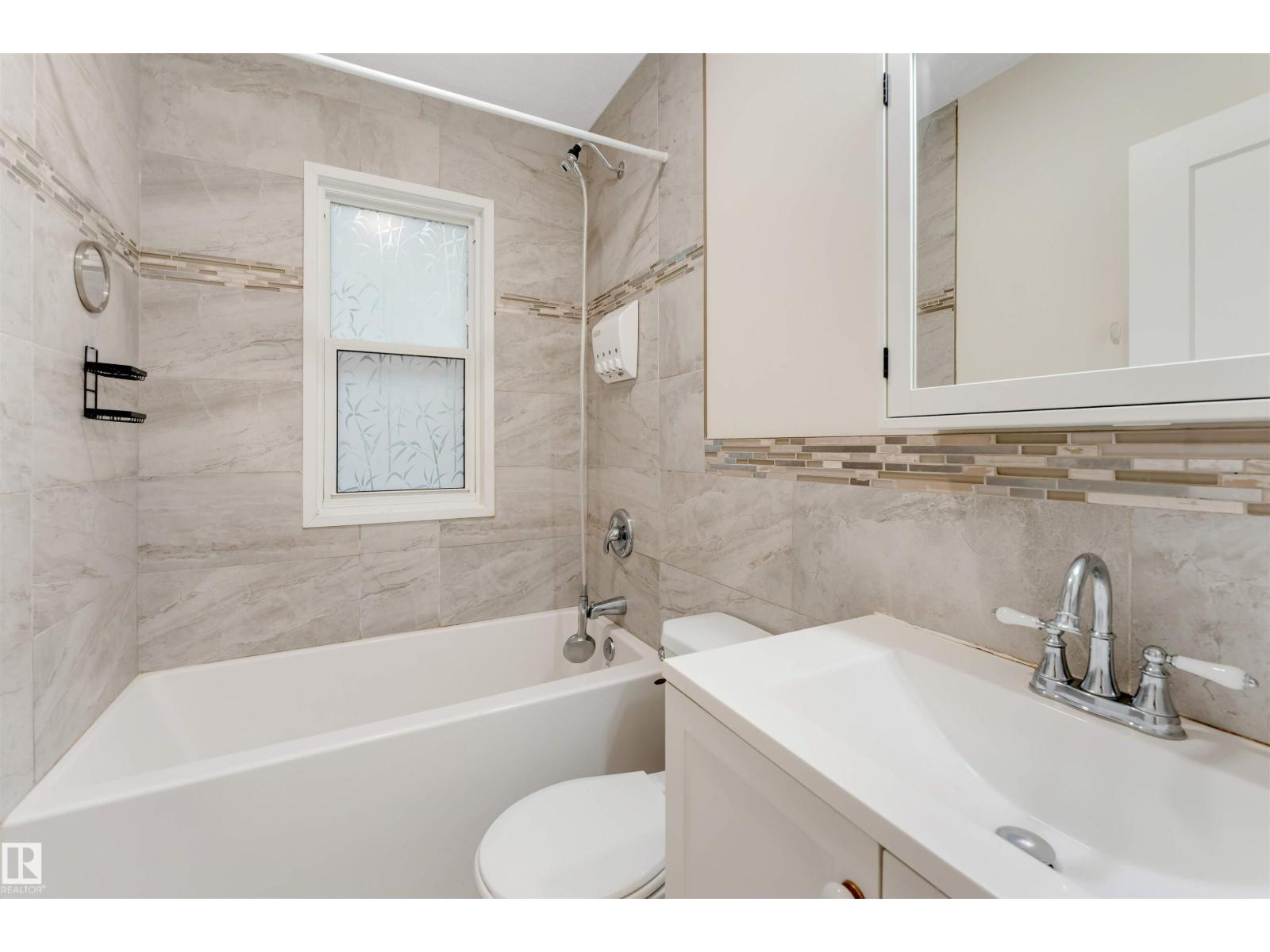 12105 87 St Nw Property Photo 20