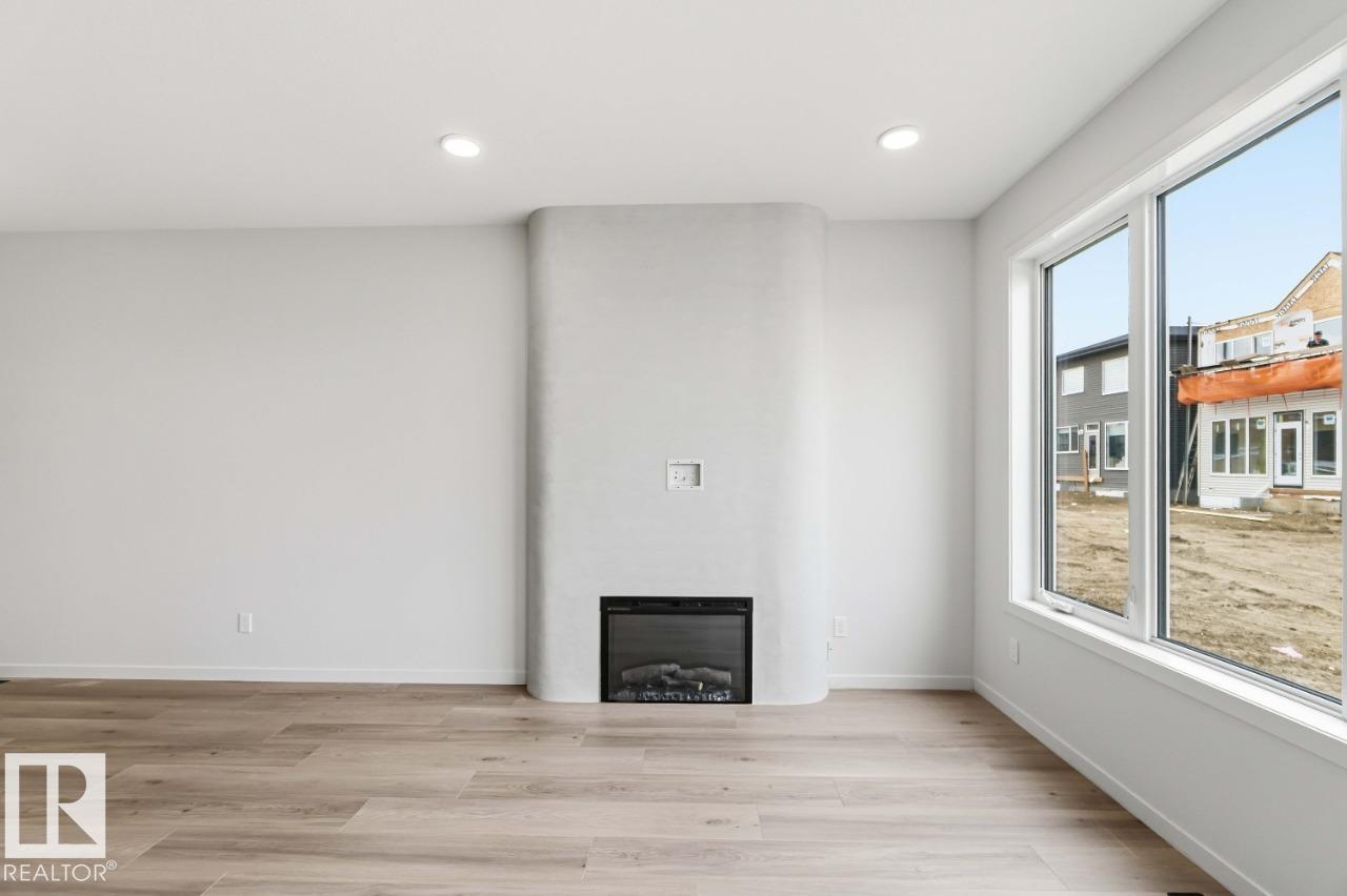 423 31 St Sw Property Photo 6