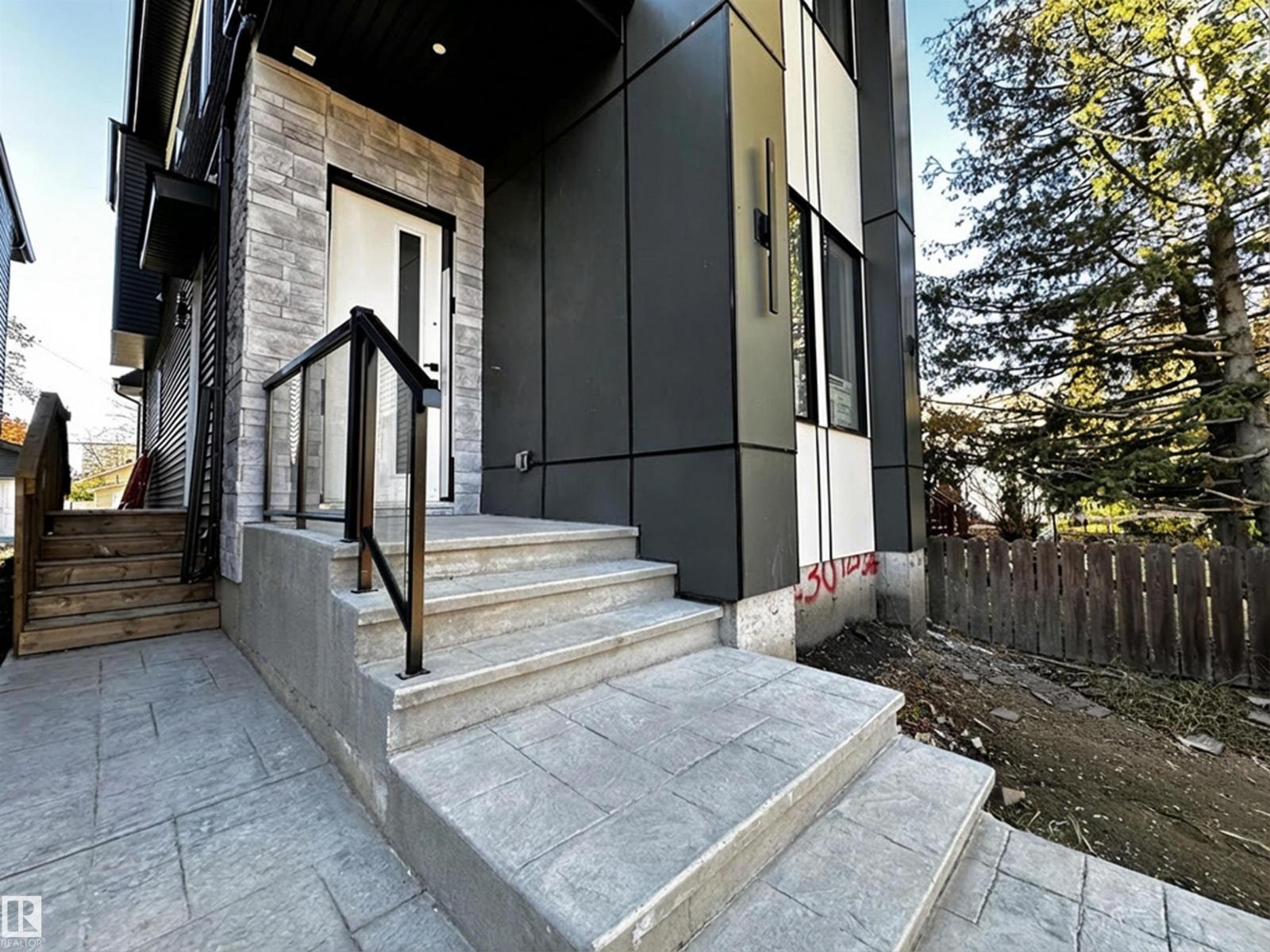 11230 125 St Nw Property Photo 4