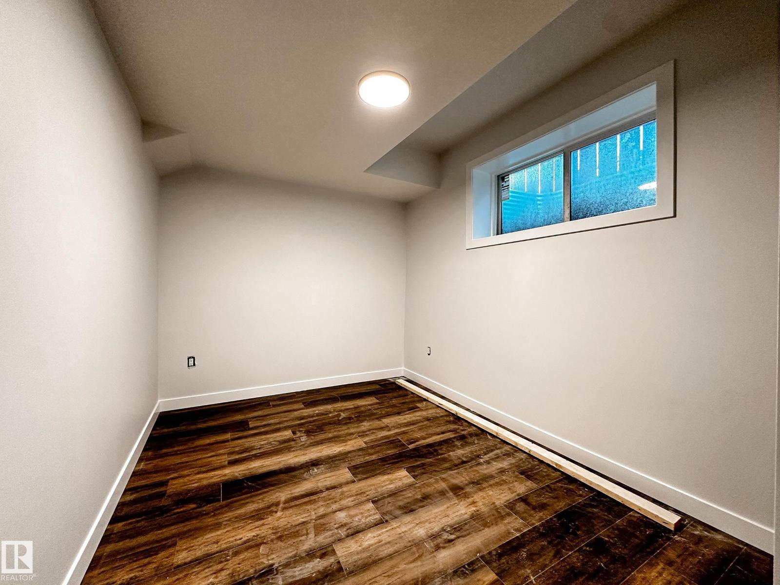 11230 125 St Nw Property Photo 44