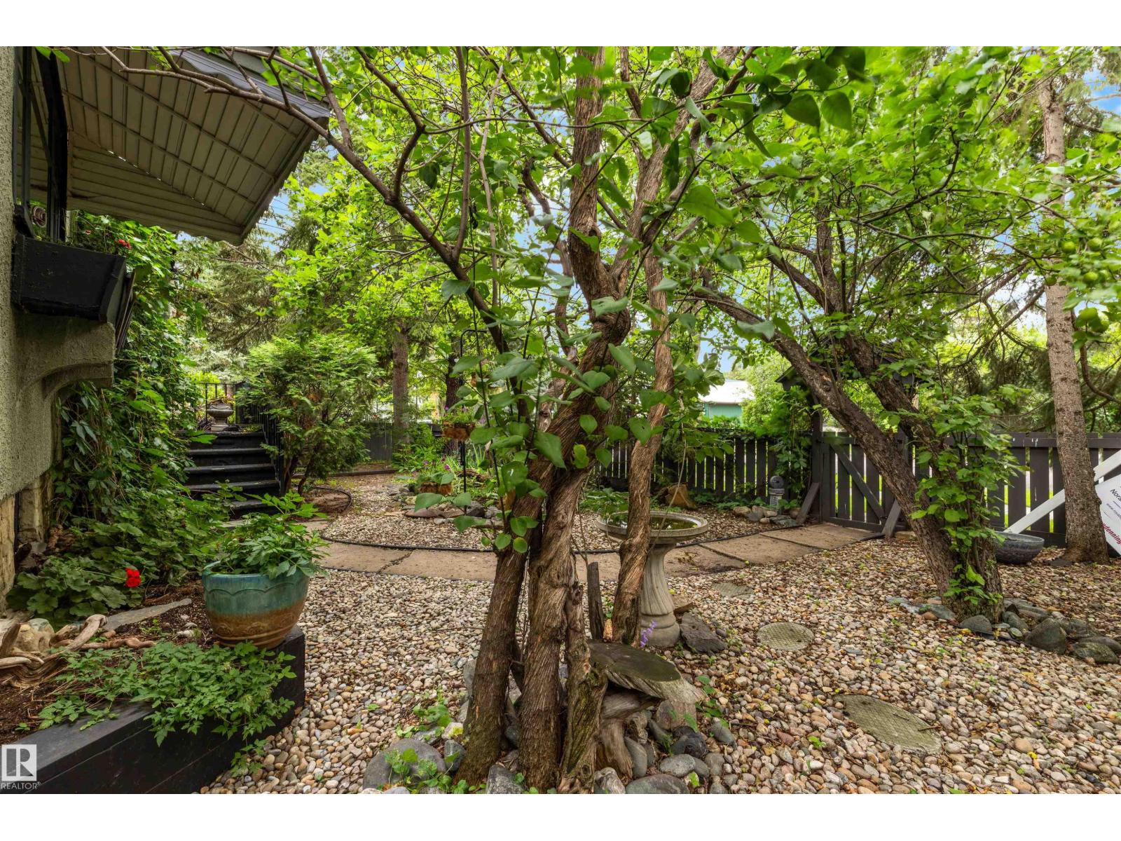 12220 109 Av Nw Property Photo 4