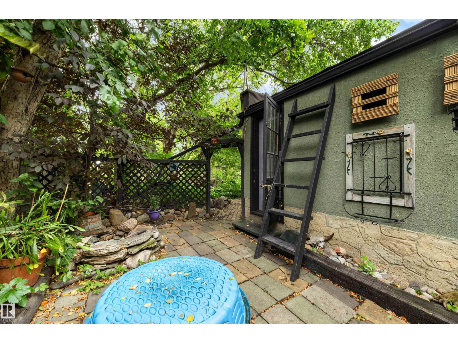 12220 109 Av Nw Property Photo 7