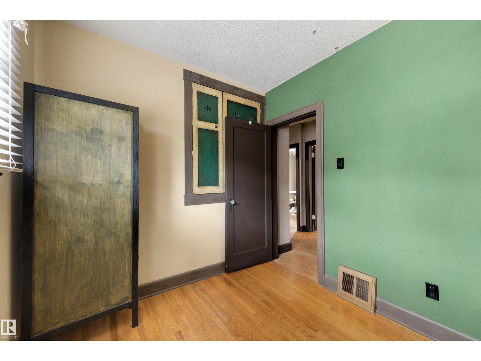 12220 109 Av Nw Property Photo 24