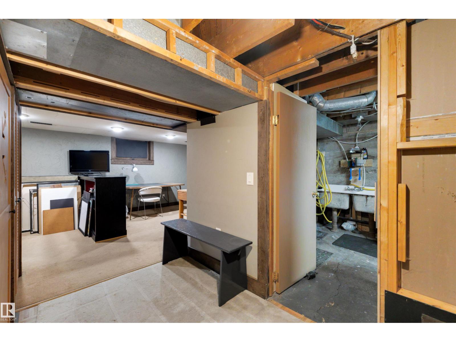 12220 109 Av Nw Property Photo 26