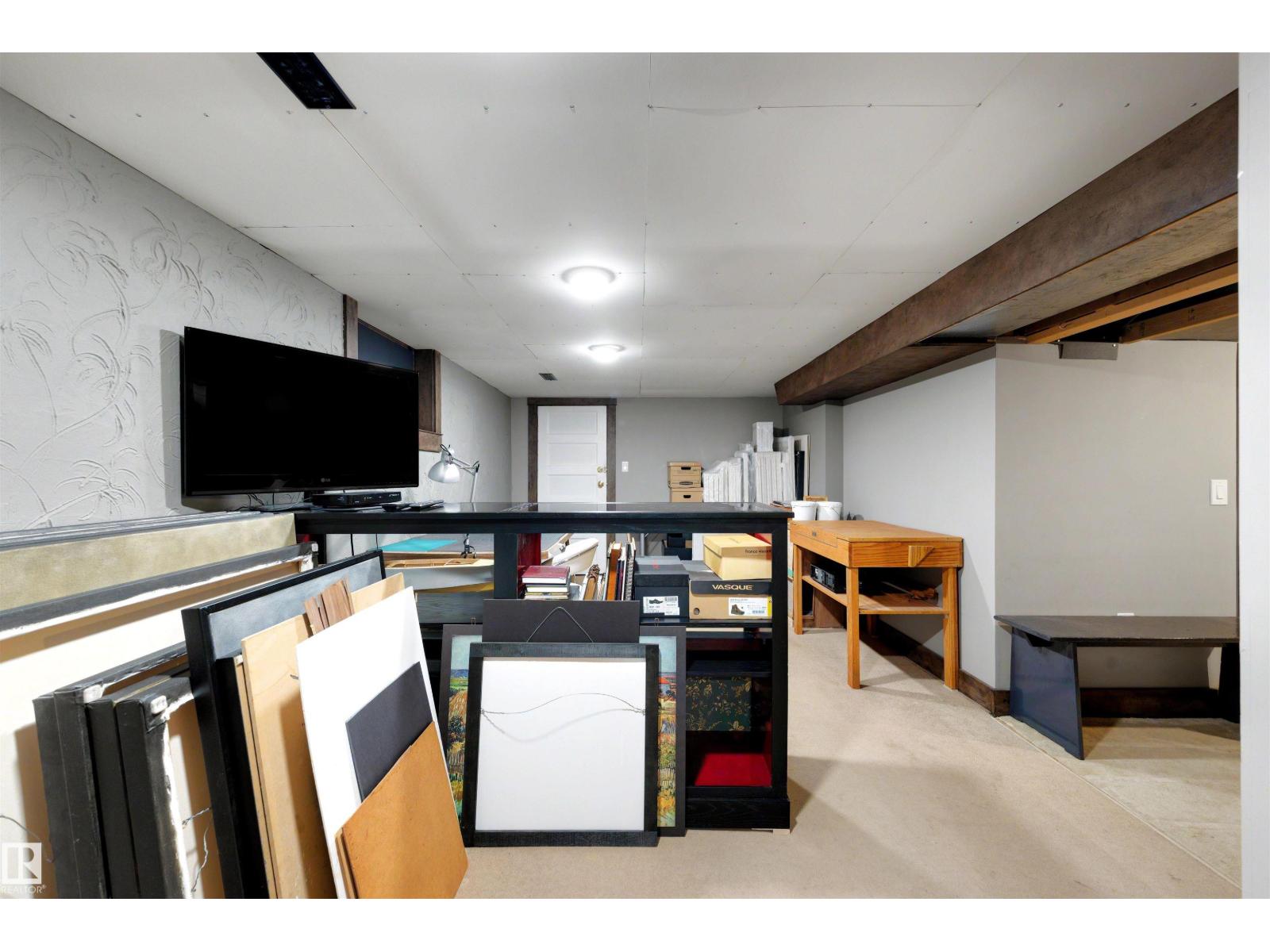 12220 109 Av Nw Property Photo 33