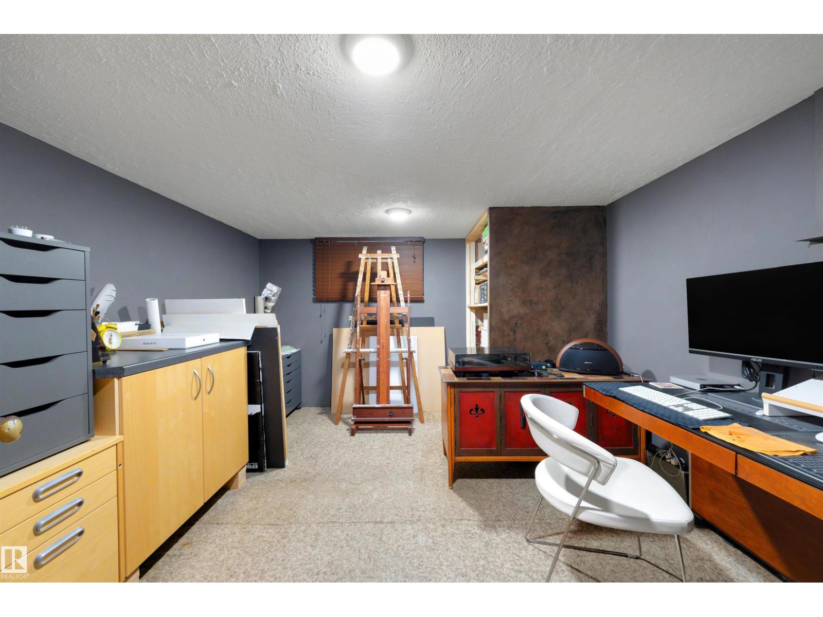 12220 109 Av Nw Property Photo 34