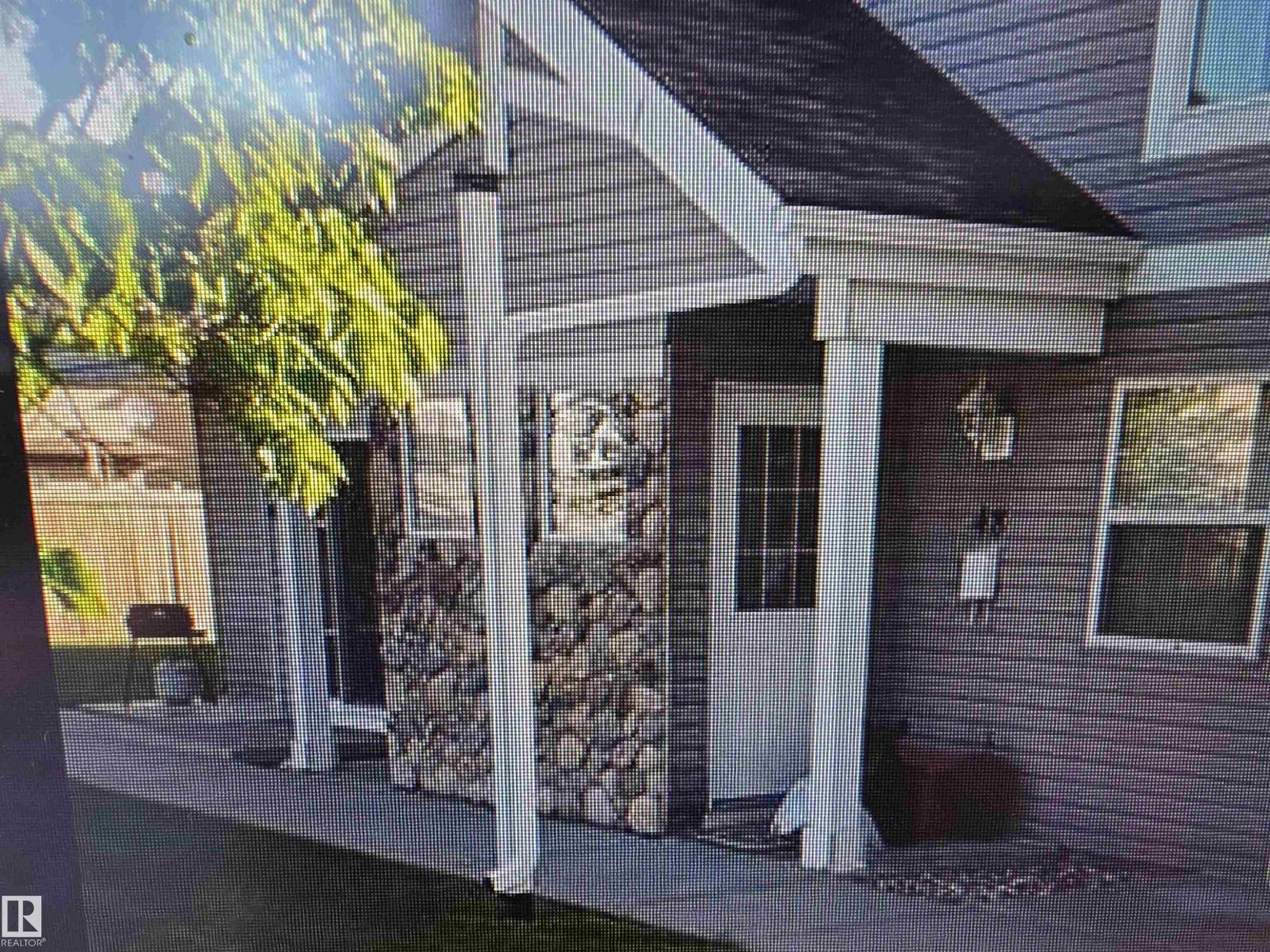 #48 150 EDWARDS DR SW Property Photo 1