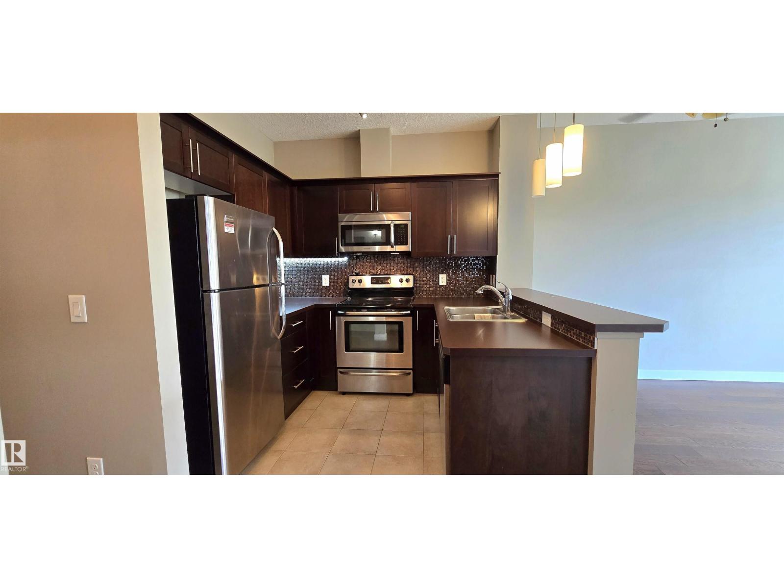 #409 2584 Anderson Wy Nw Property Photo 1
