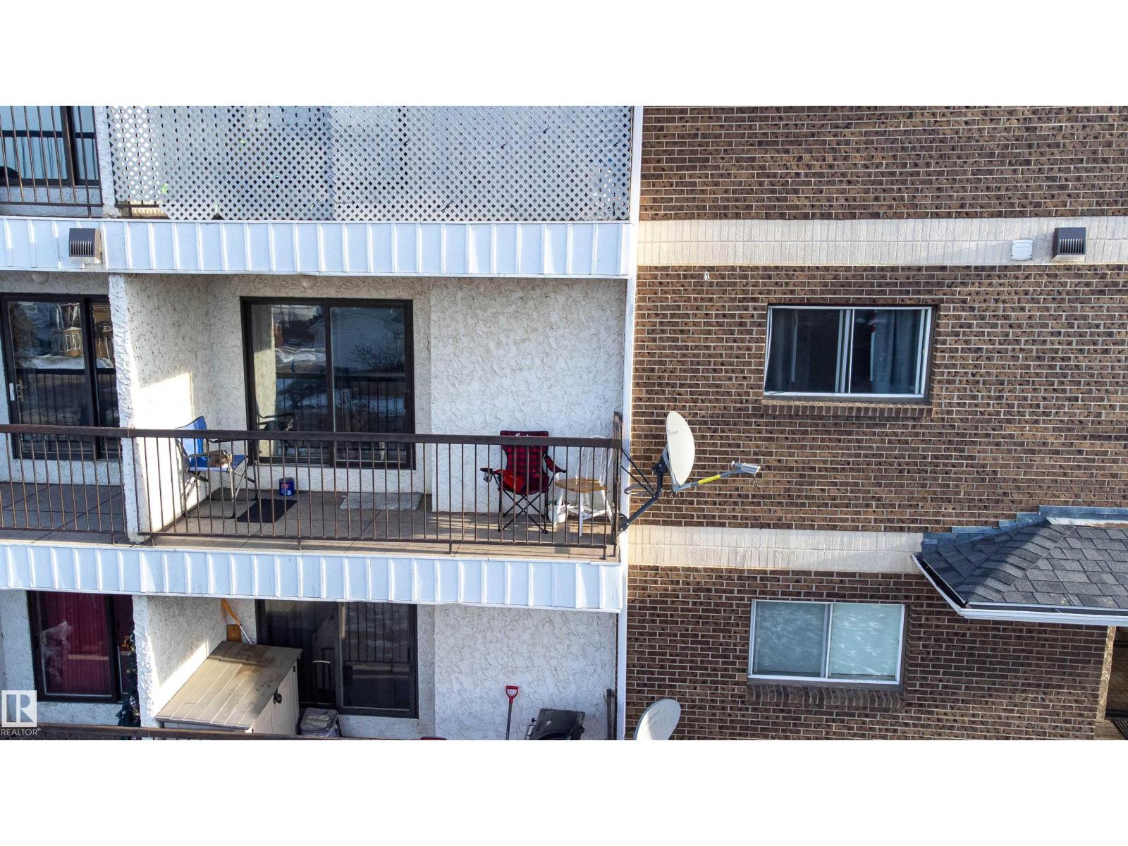 #201 104 10 St Property Photo 2