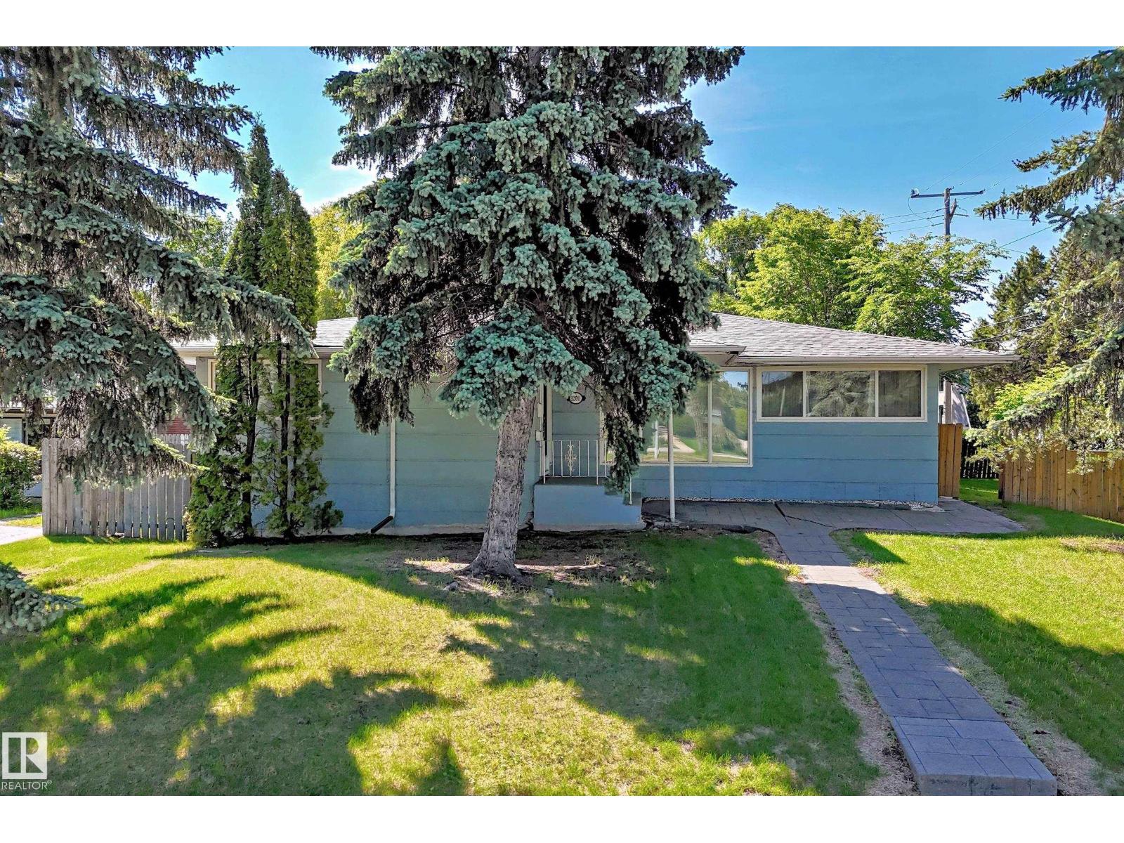 12011 87 Av Nw Property Photo 2