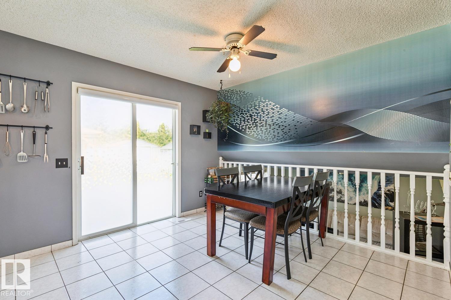 7912 154 Av Nw Property Photo 11