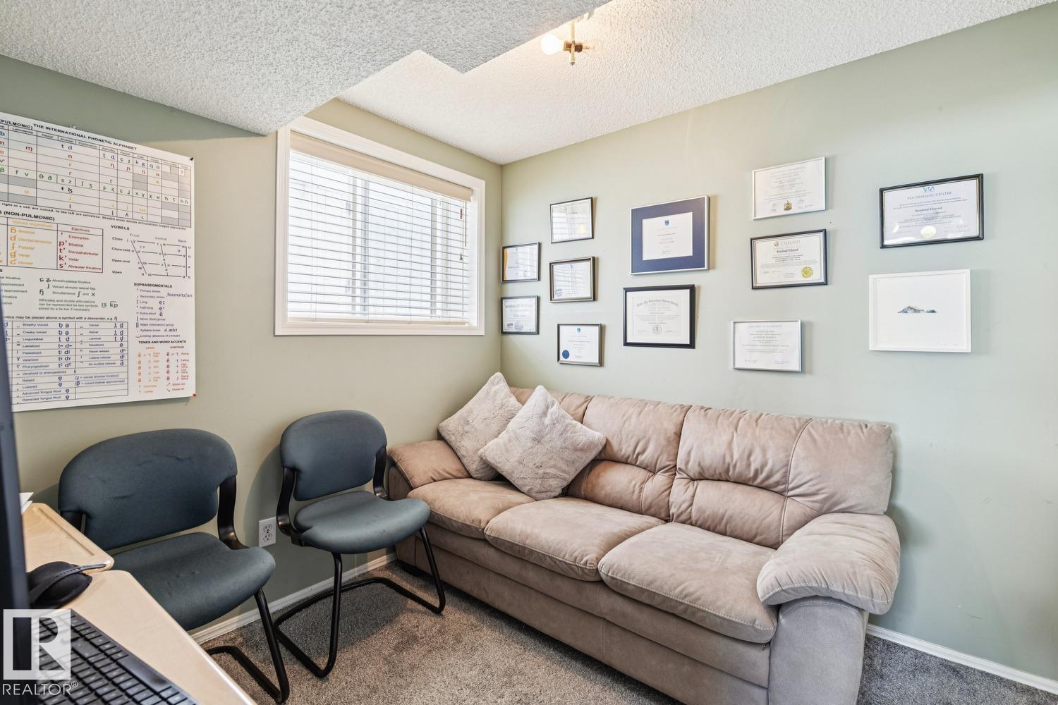 7912 154 Av Nw Property Photo 15