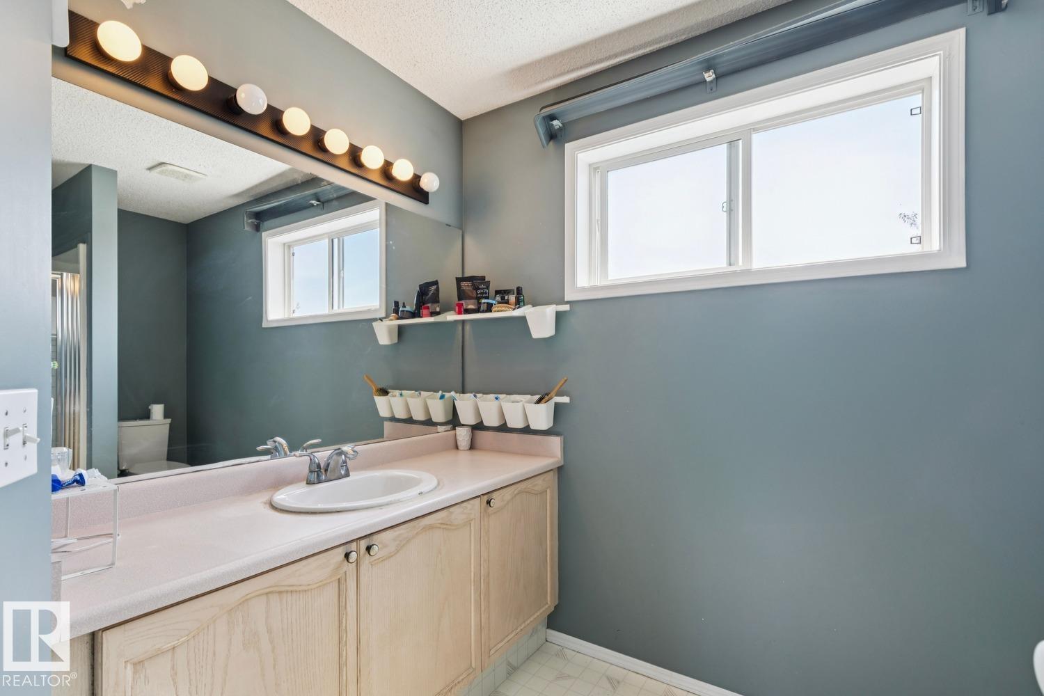 7912 154 Av Nw Property Photo 18