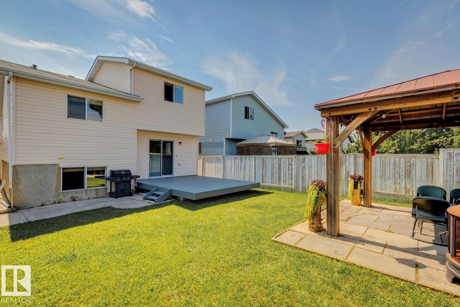 7912 154 Av Nw Property Photo 28