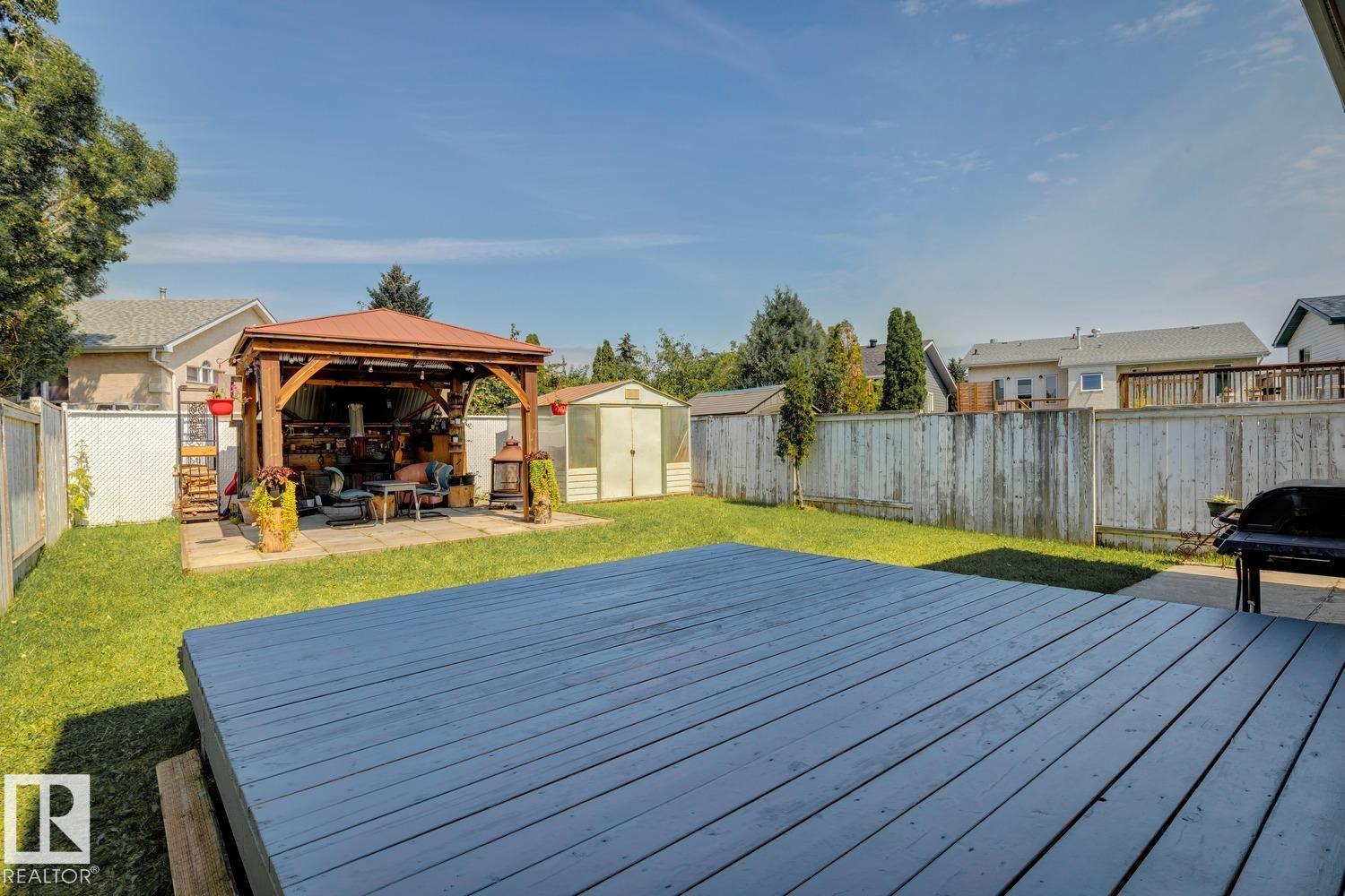 7912 154 Av Nw Property Photo 29