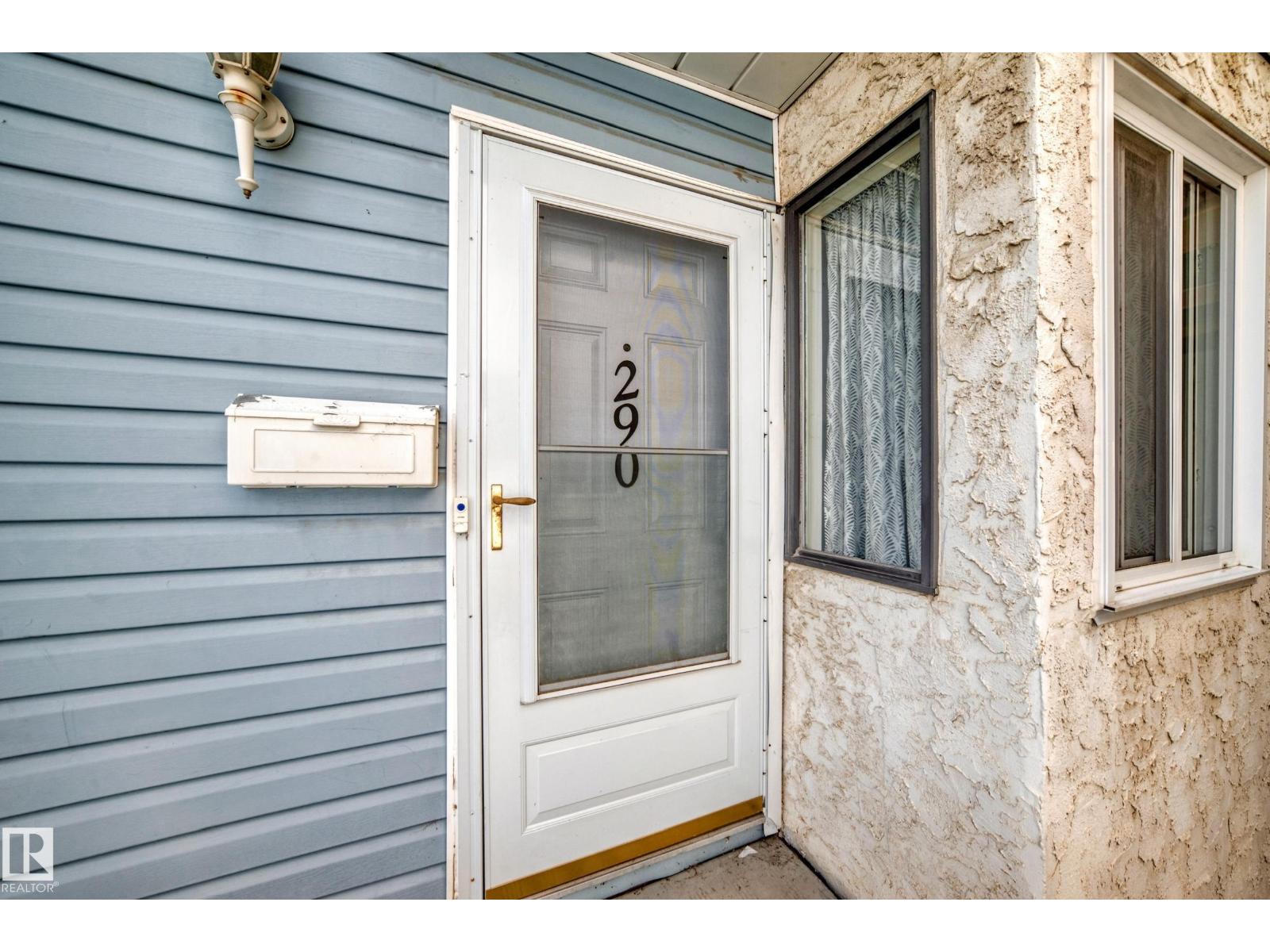 290 Lancaster Tc Nw Property Photo 4