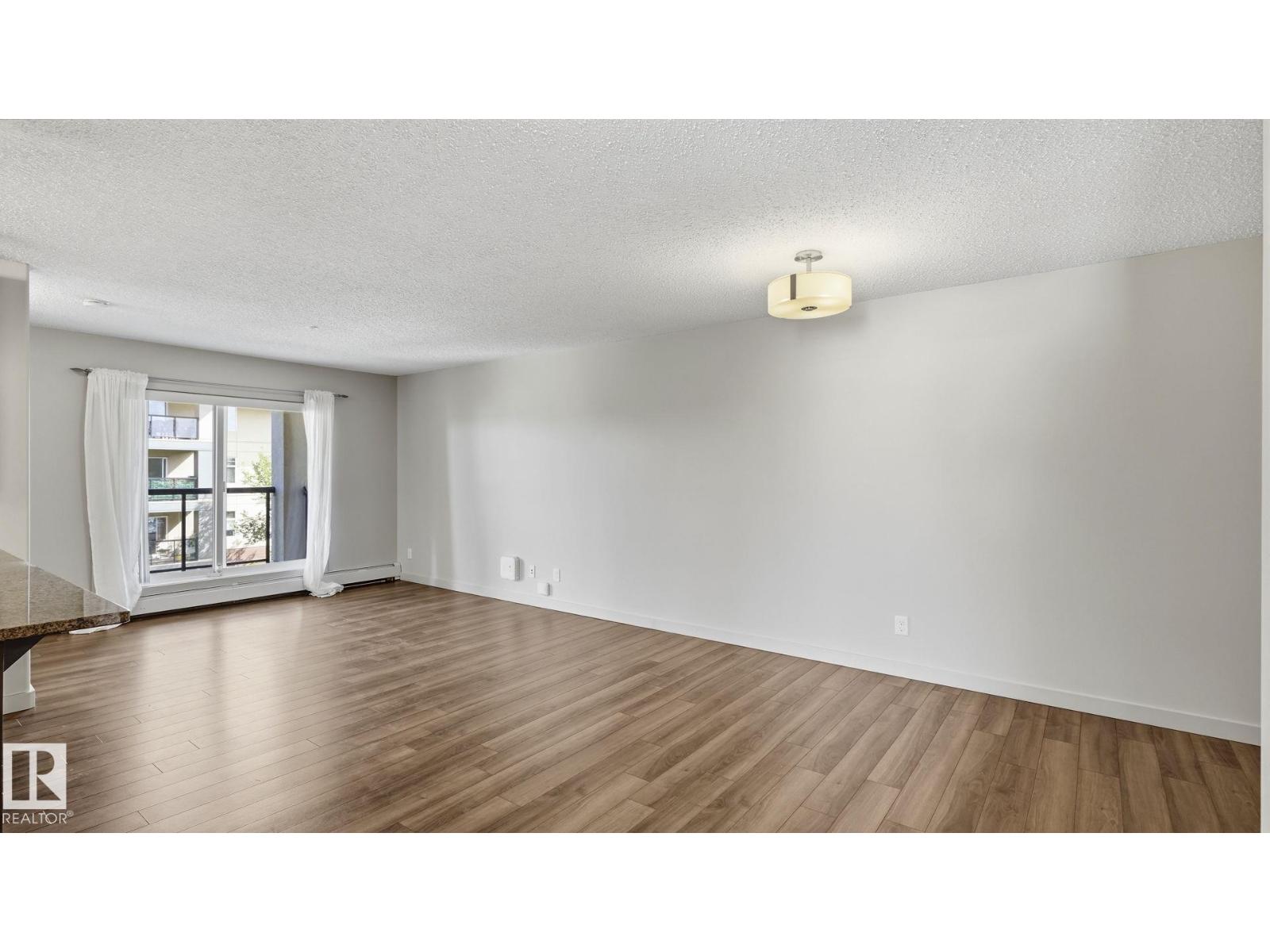 #361 7805 71 St Nw Property Photo 7