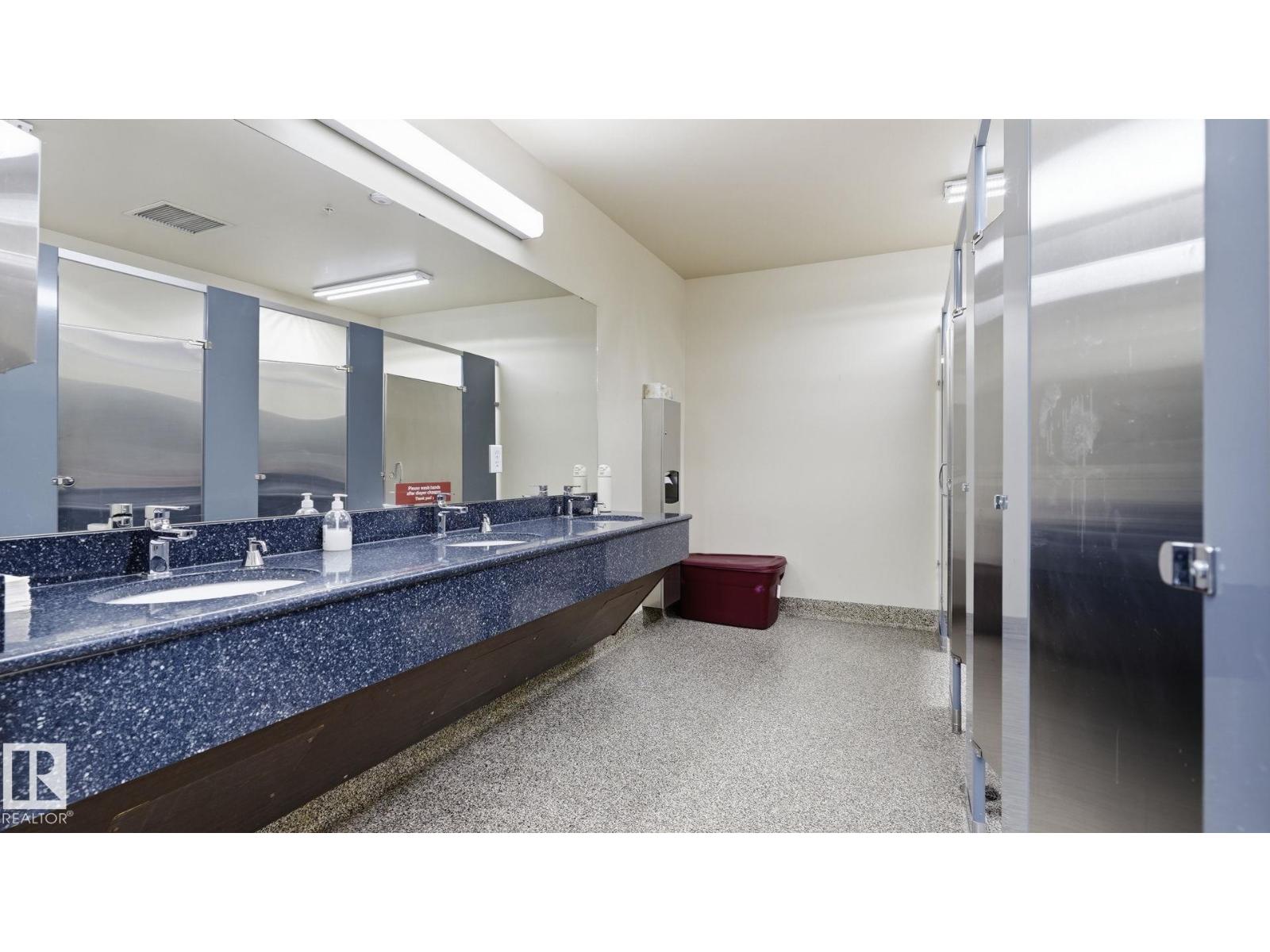 #361 7805 71 St Nw Property Photo 33