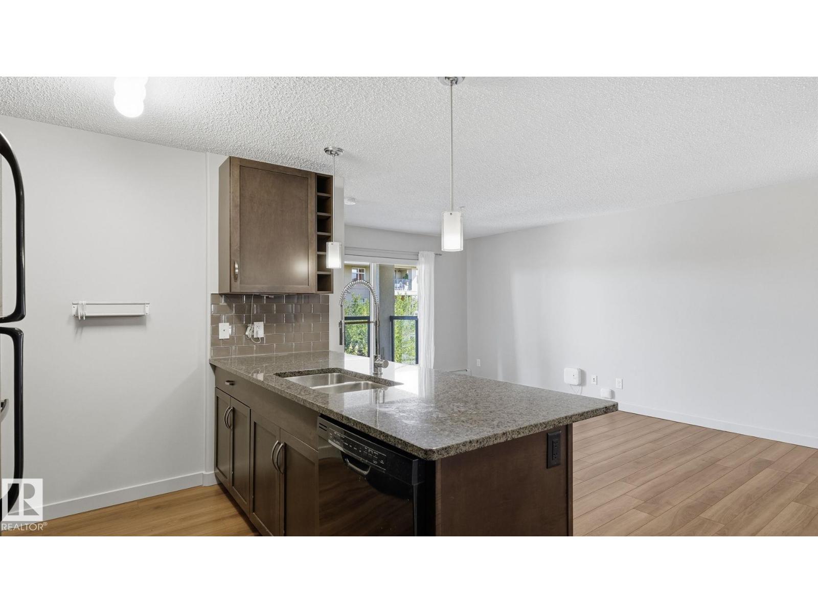 #361 7805 71 St Nw Property Photo 44