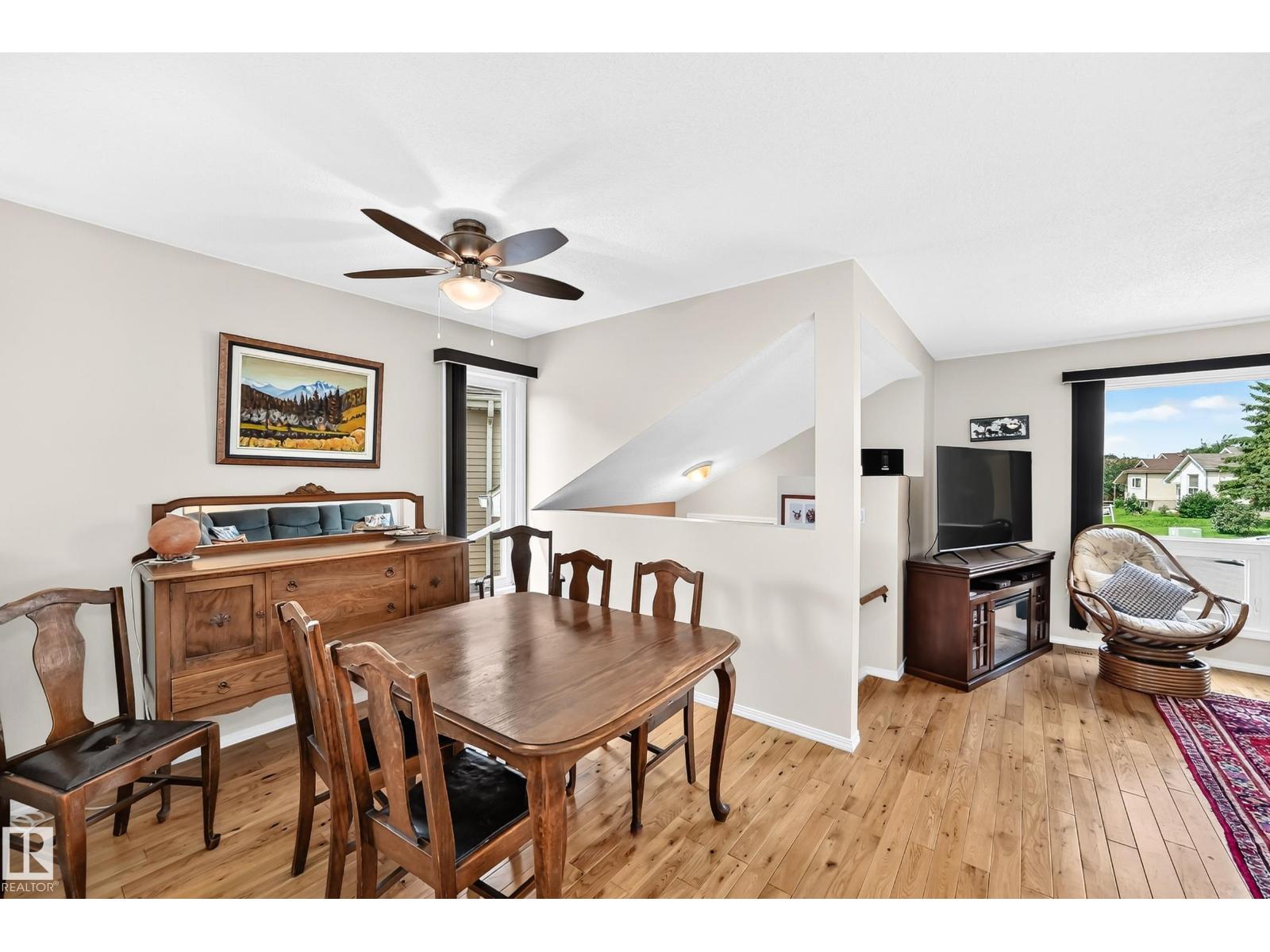 371 Kirkpatrick Cr Nw Property Photo 16
