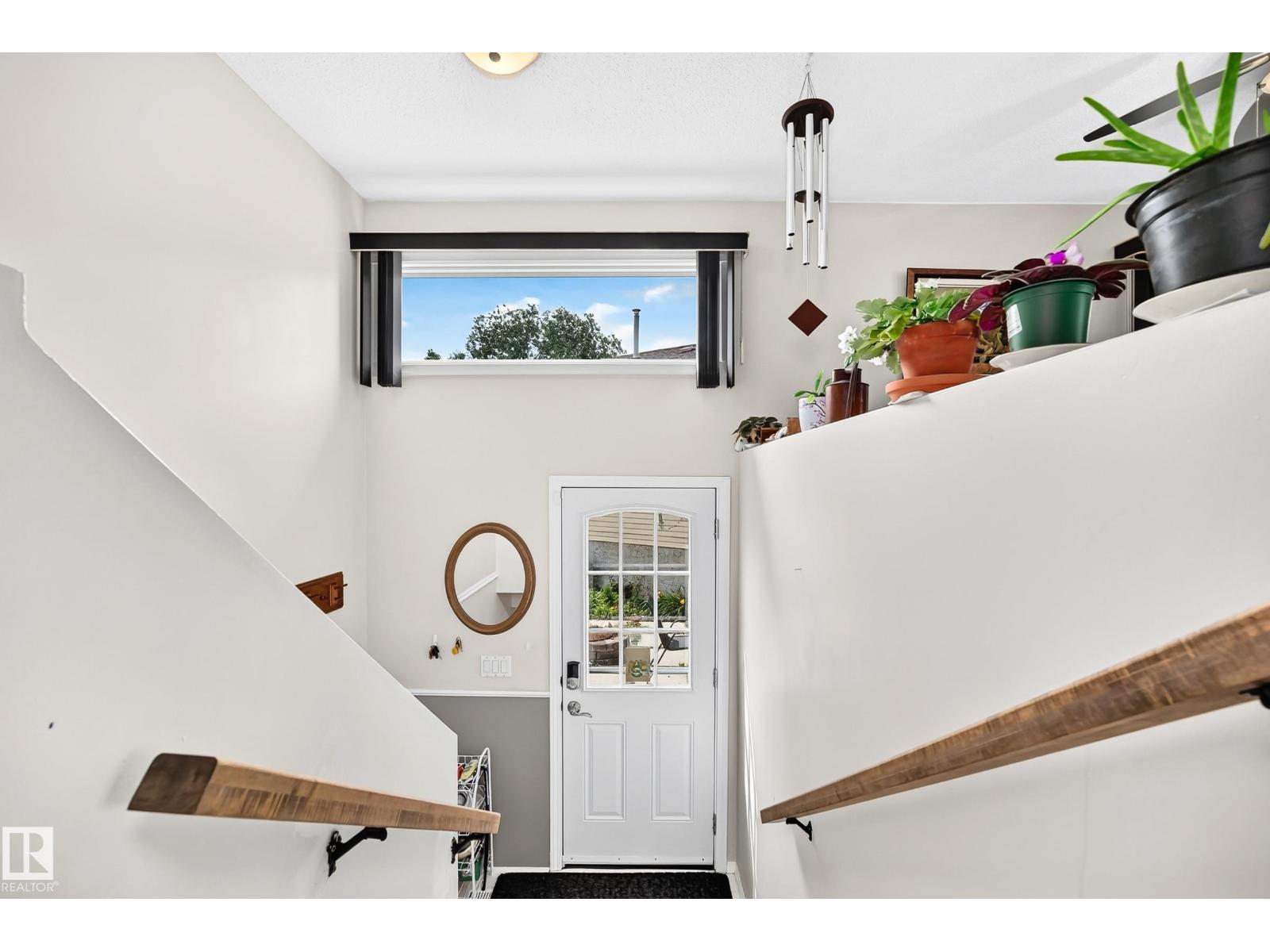 371 Kirkpatrick Cr Nw Property Photo 25