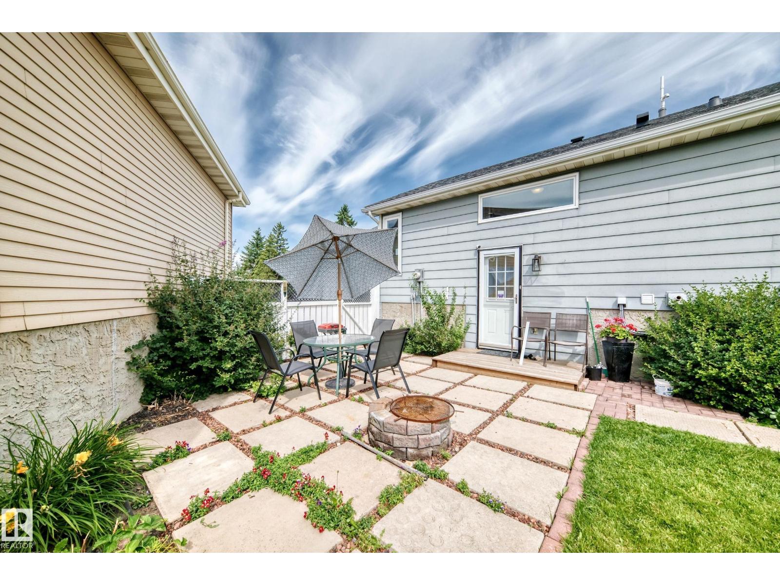 371 Kirkpatrick Cr Nw Property Photo 42