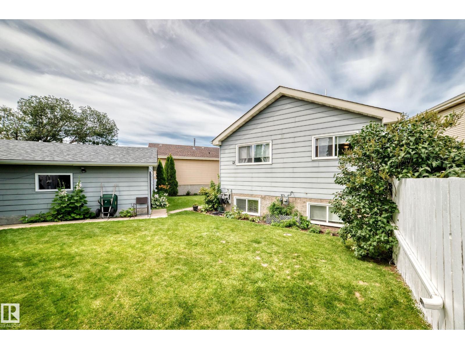 371 Kirkpatrick Cr Nw Property Photo 47