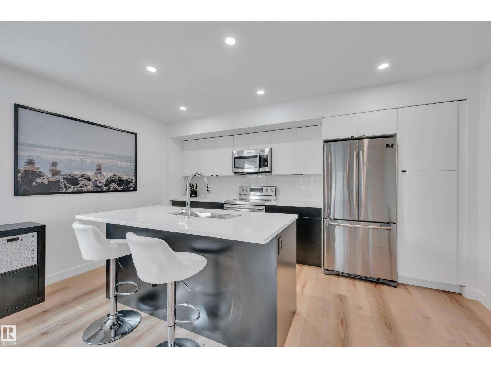 11444 82 St Nw Property Photo 15