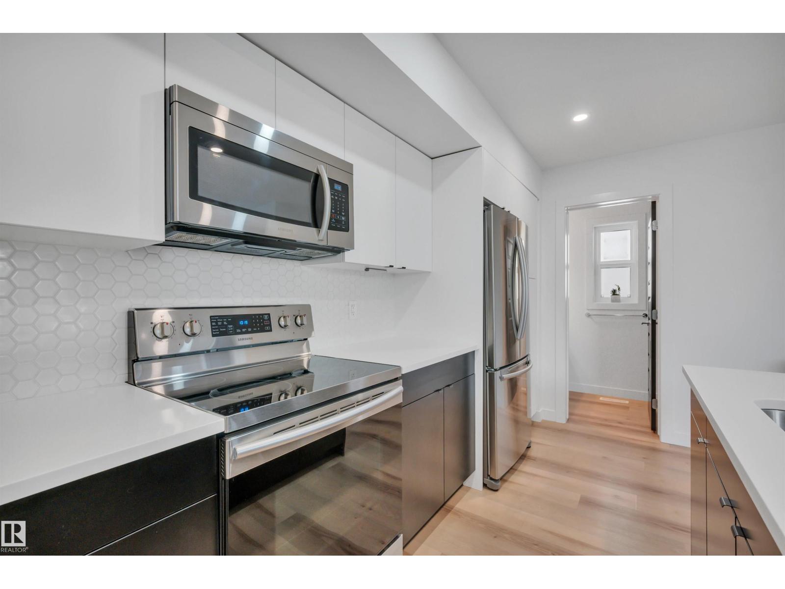 11444 82 St Nw Property Photo 19