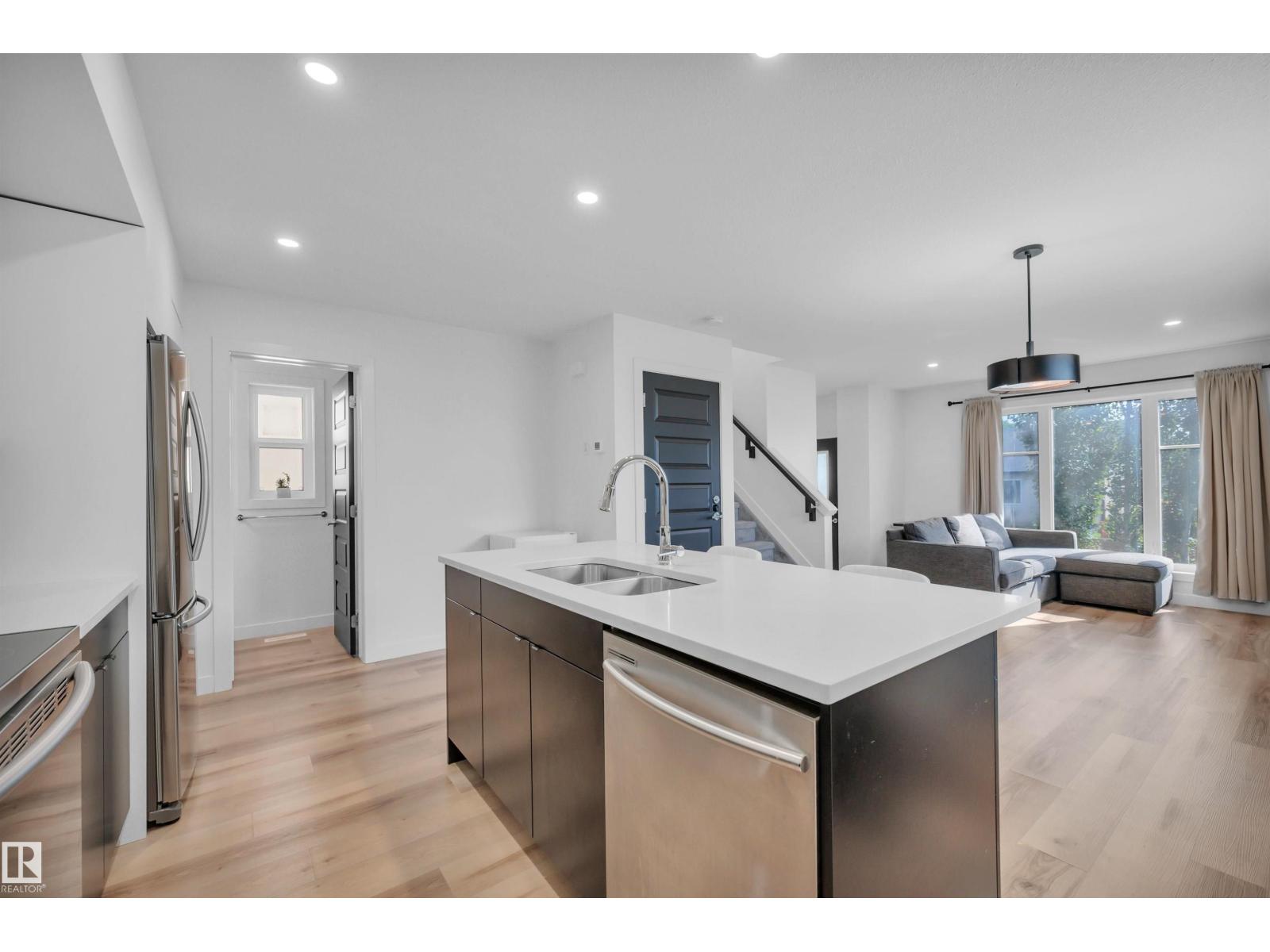 11444 82 St Nw Property Photo 20
