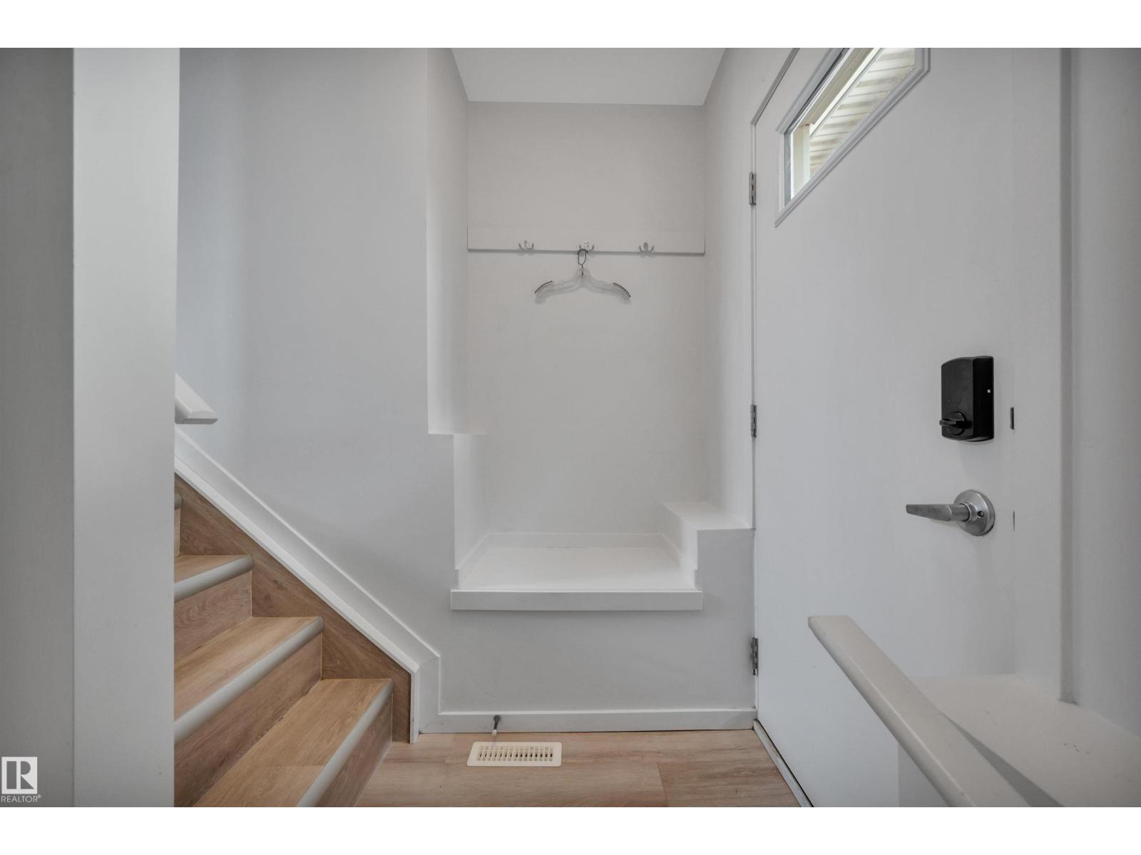 11444 82 St Nw Property Photo 34