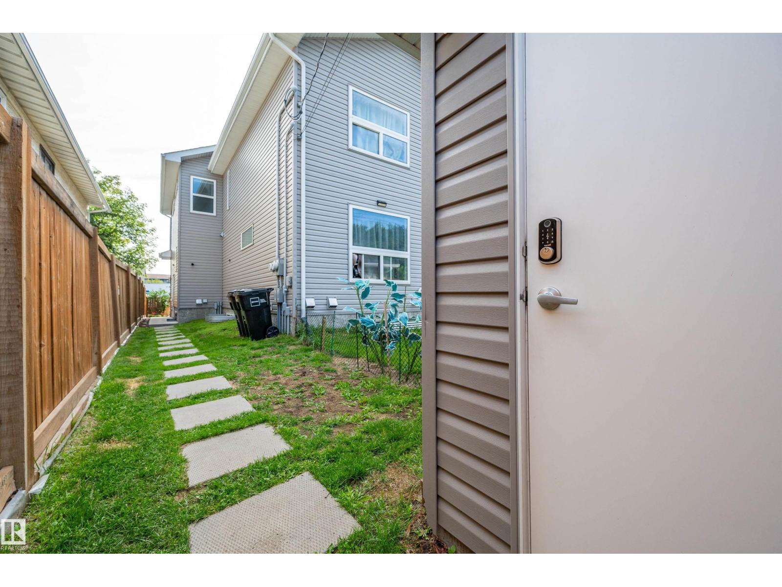11444 82 St Nw Property Photo 49