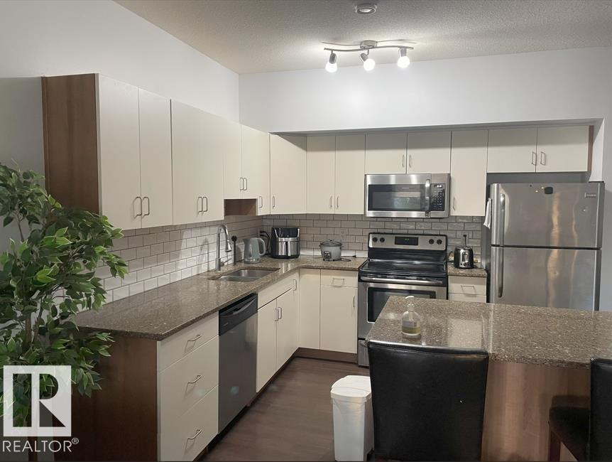 #209 10518 113 St Nw Property Photo 6