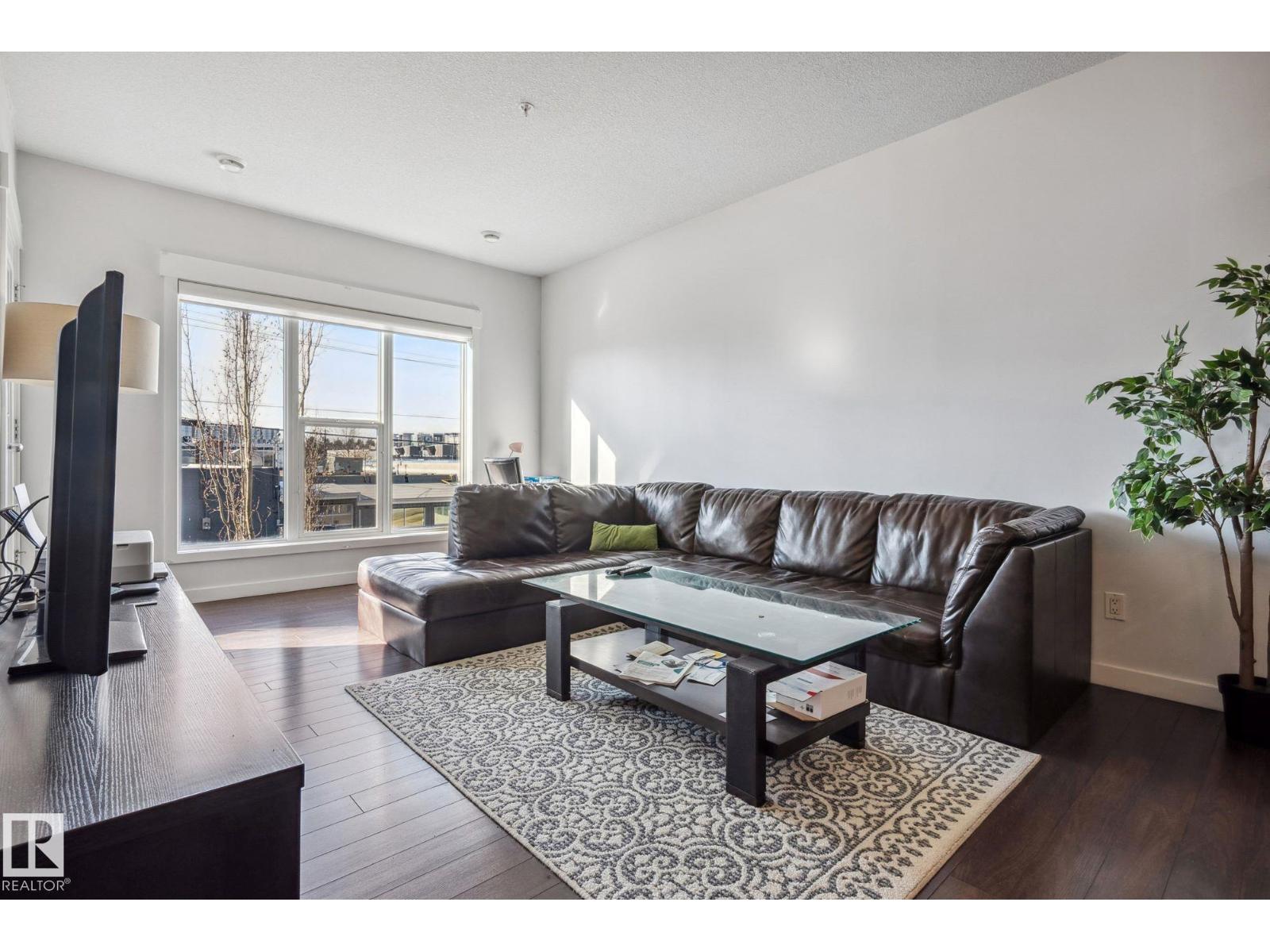#209 10518 113 St Nw Property Photo 12