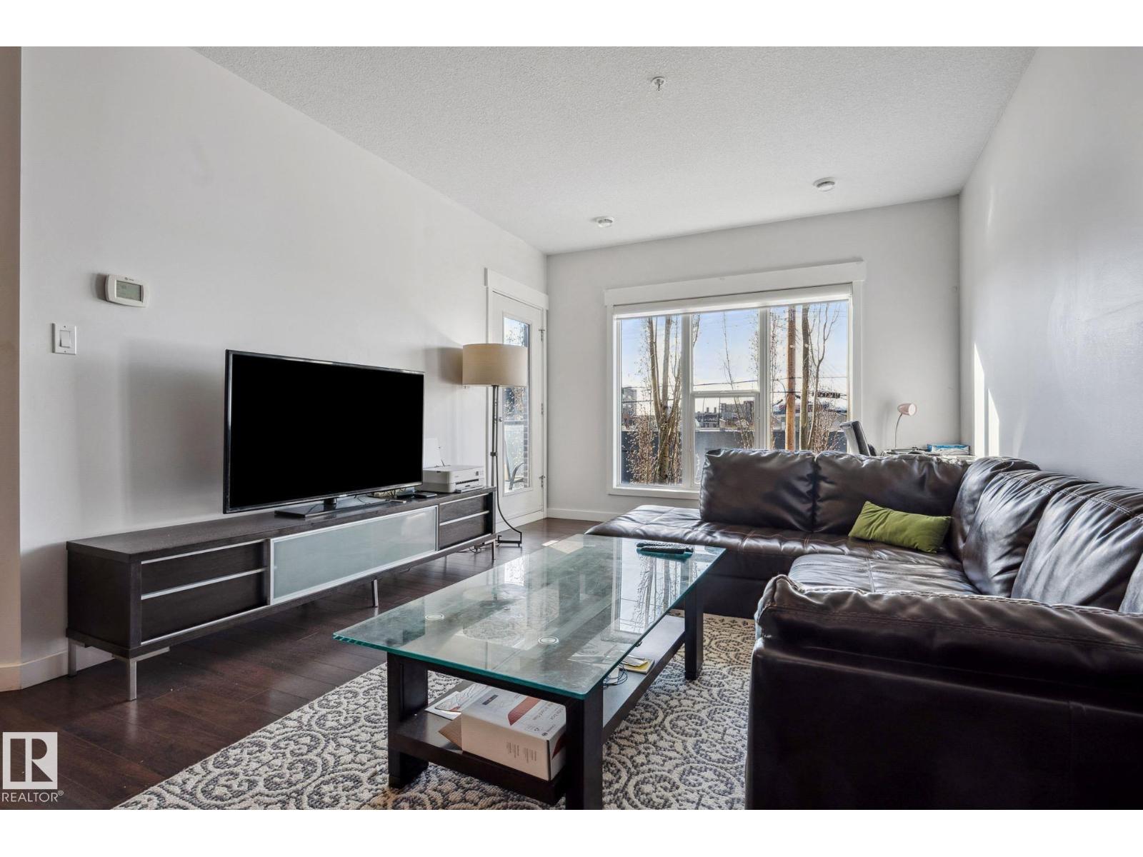 #209 10518 113 St Nw Property Photo 13