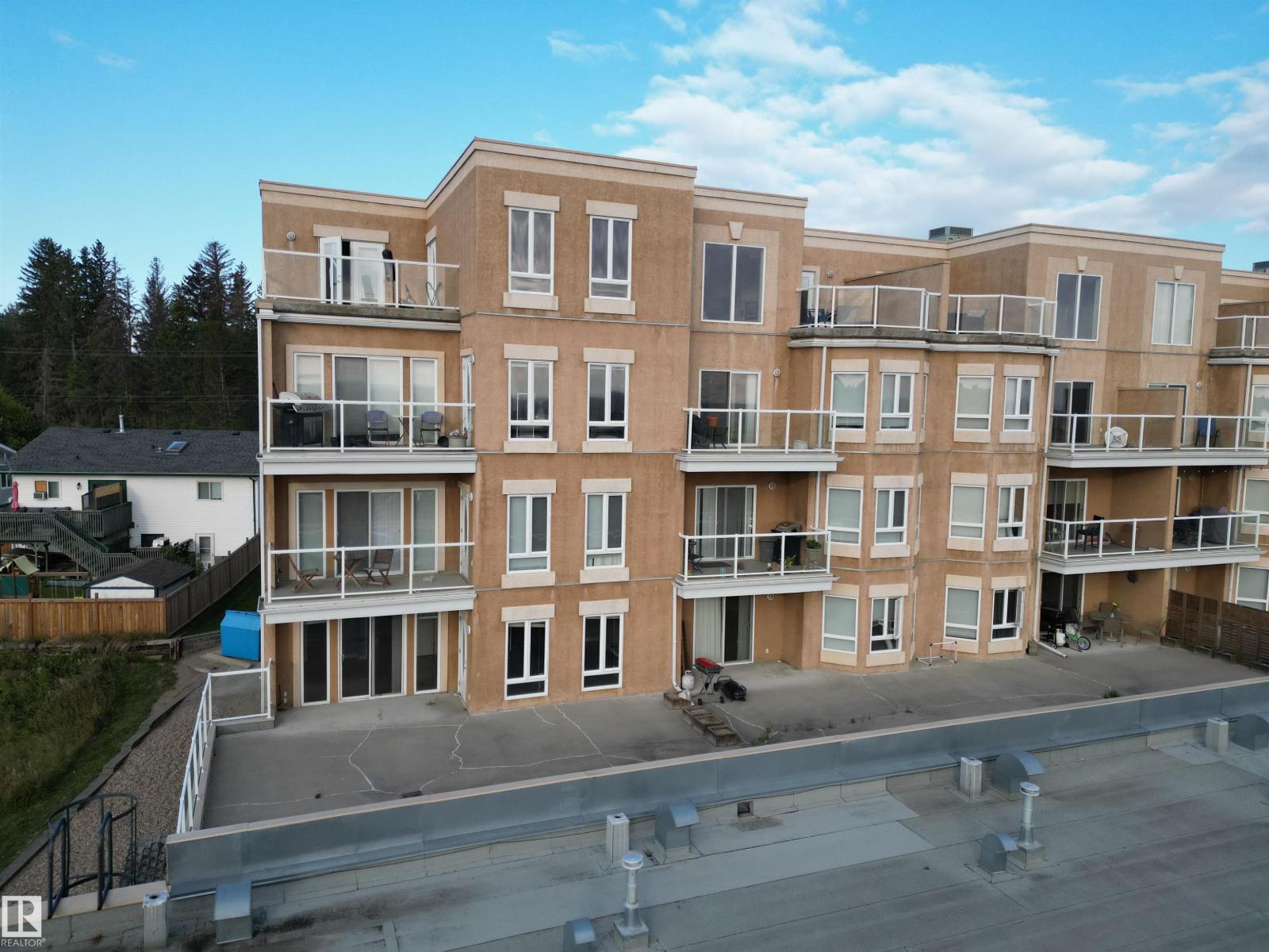 #209 802 12 ST Property Photo 1