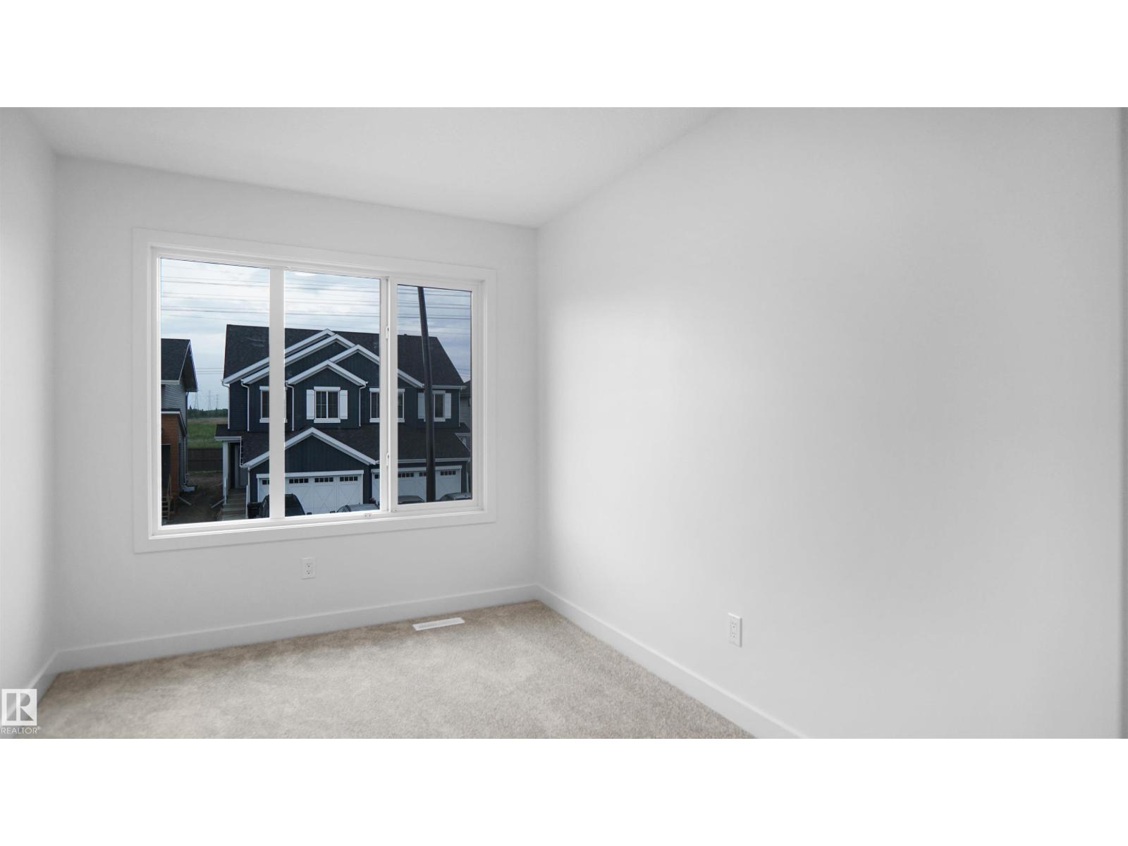 225 Falcon Cr Property Photo 27