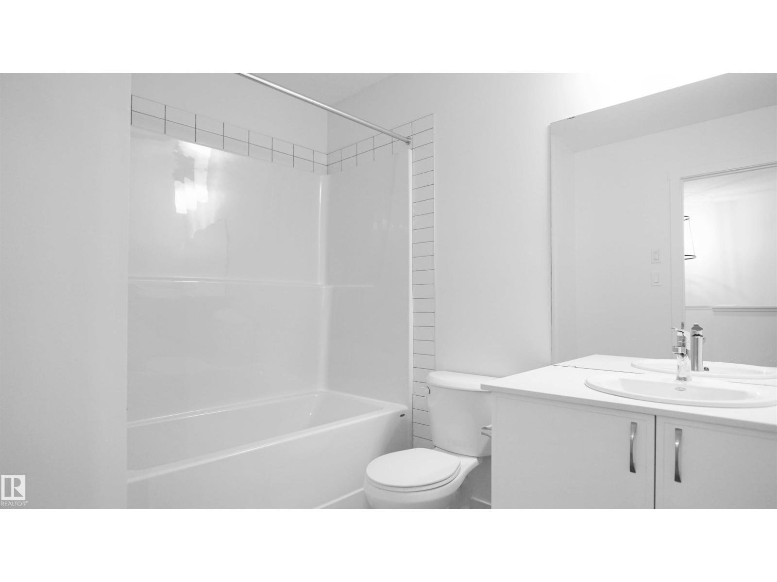 225 Falcon Cr Property Photo 29