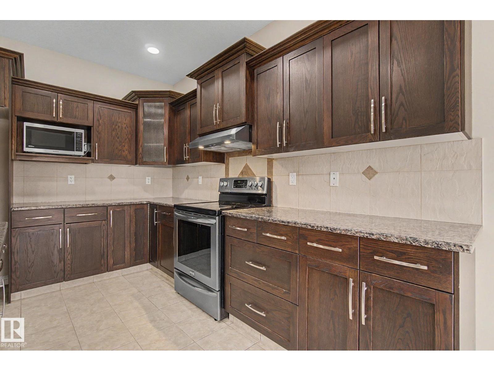 6016 10 Av Sw Property Photo 11