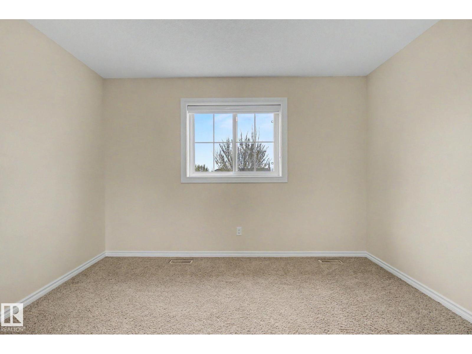 6016 10 Av Sw Property Photo 28
