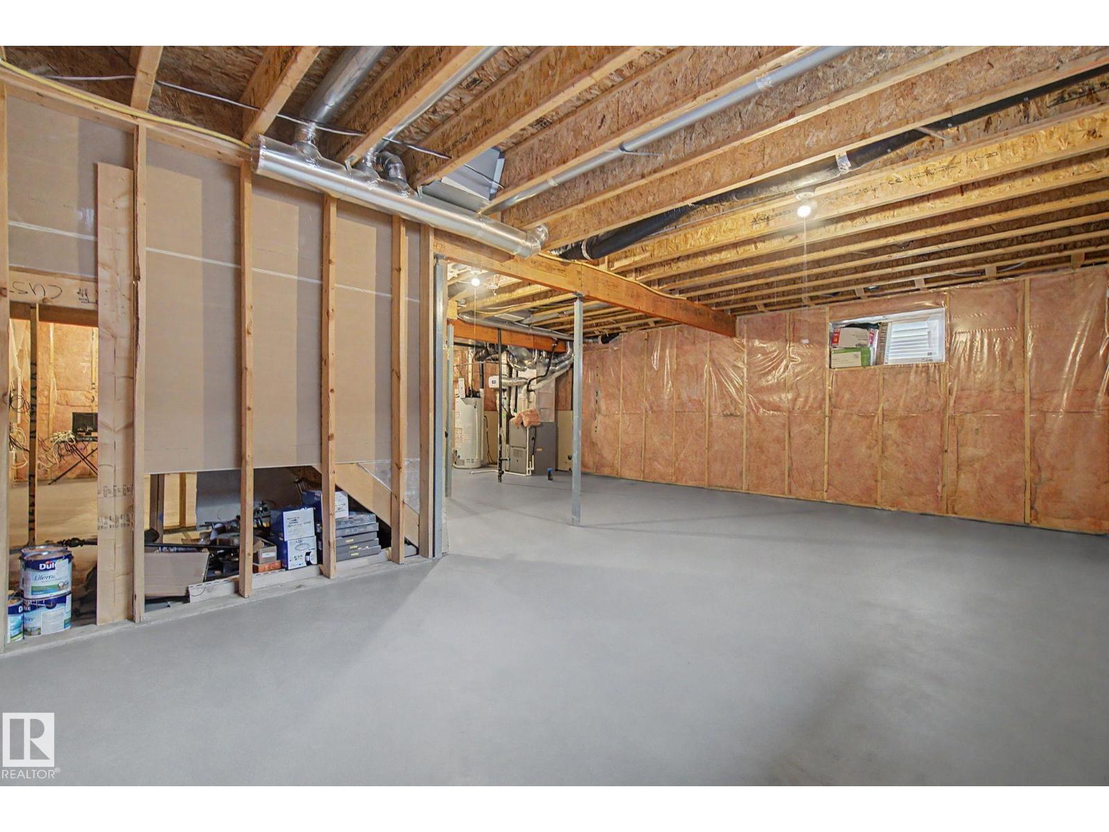 6016 10 Av Sw Property Photo 47