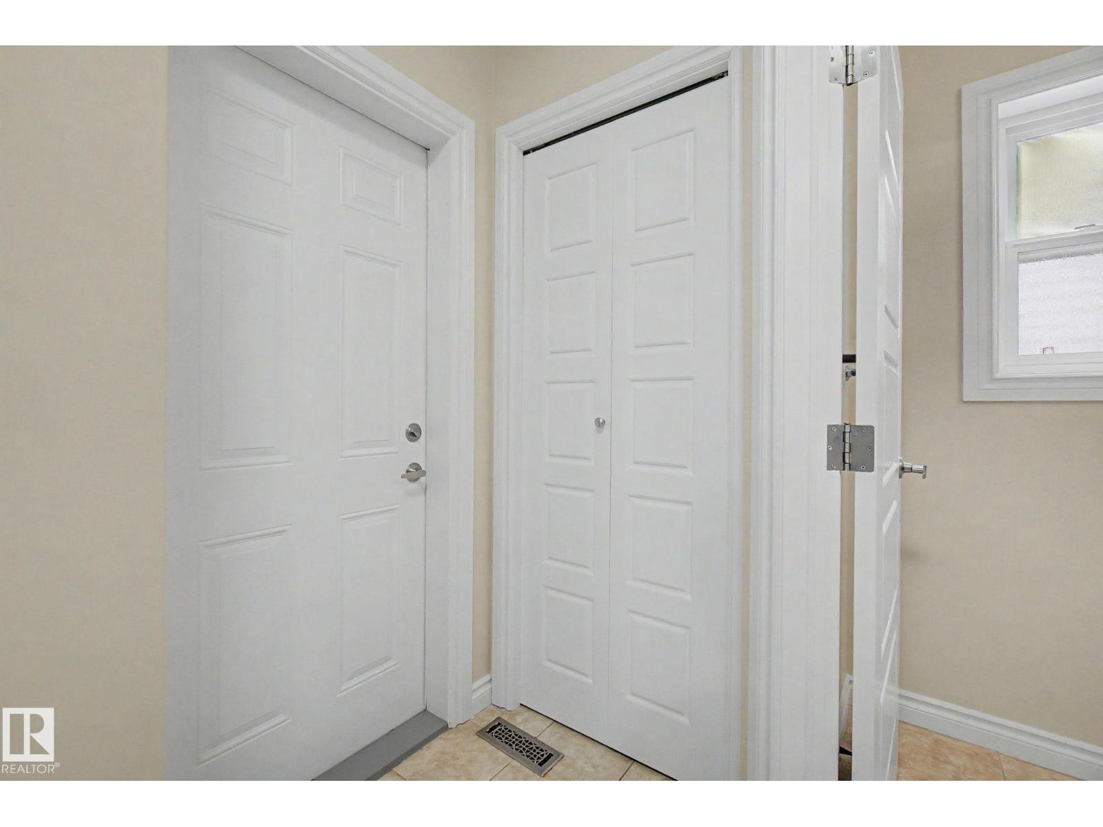 6016 10 Av Sw Property Photo 51